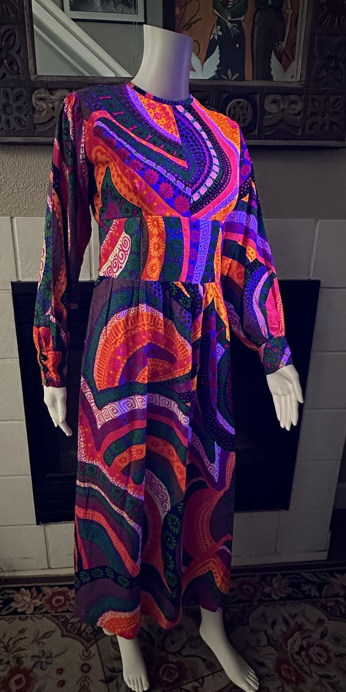 VTG 60’s Mod Hippie Maxi Dress Groovy Psychedelic Pattern Armpit-armpit 17” Sm