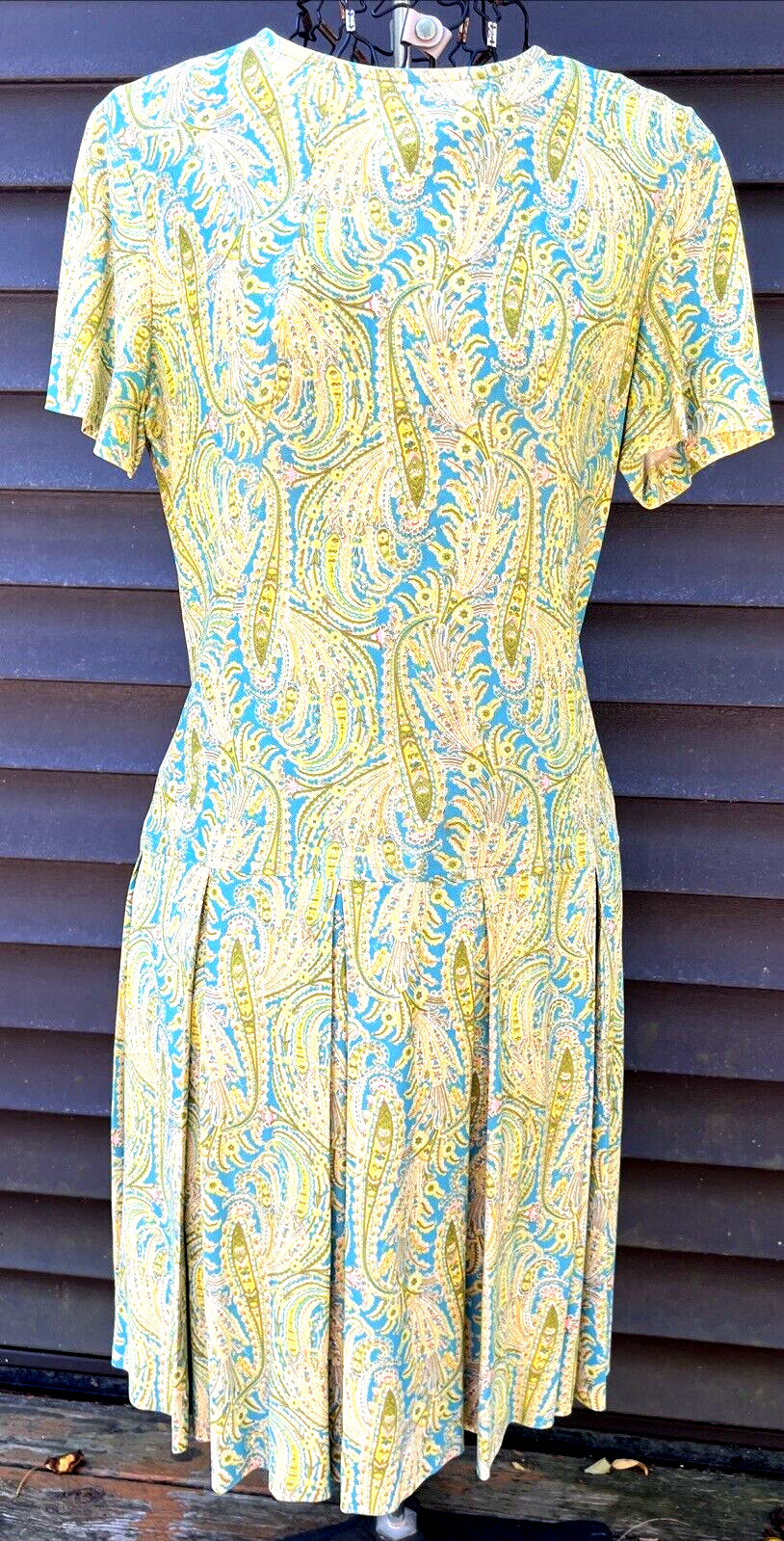 Women’s VTG 50-60’s Dress Paisley 38” Bust Form Fitting NICE Silky