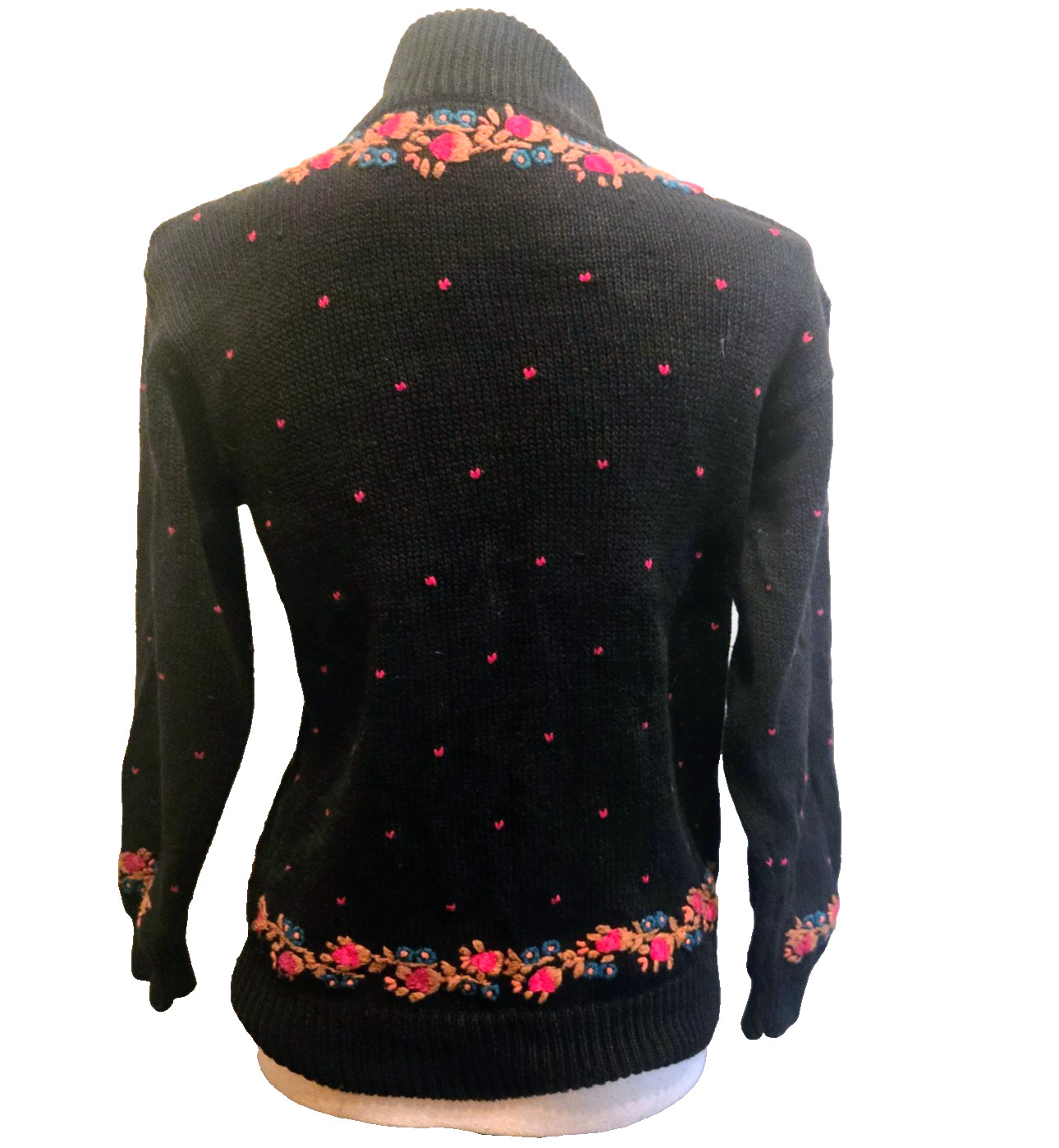 Vintage Work in Progress Gladys Bagley navy with flower embroidery sweater S
