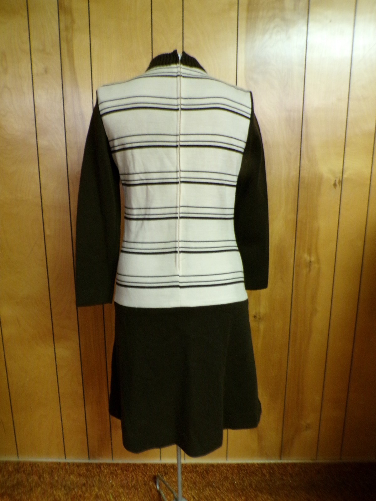 Vintage BLEEKER STREET Brown Cream PolyCotton Dress Waist 33″