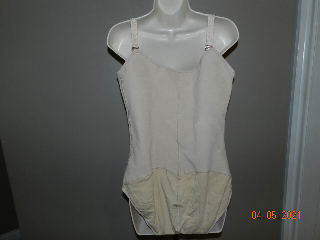 EQUILIBRIUM international zip front body shaper 6X beige open bust