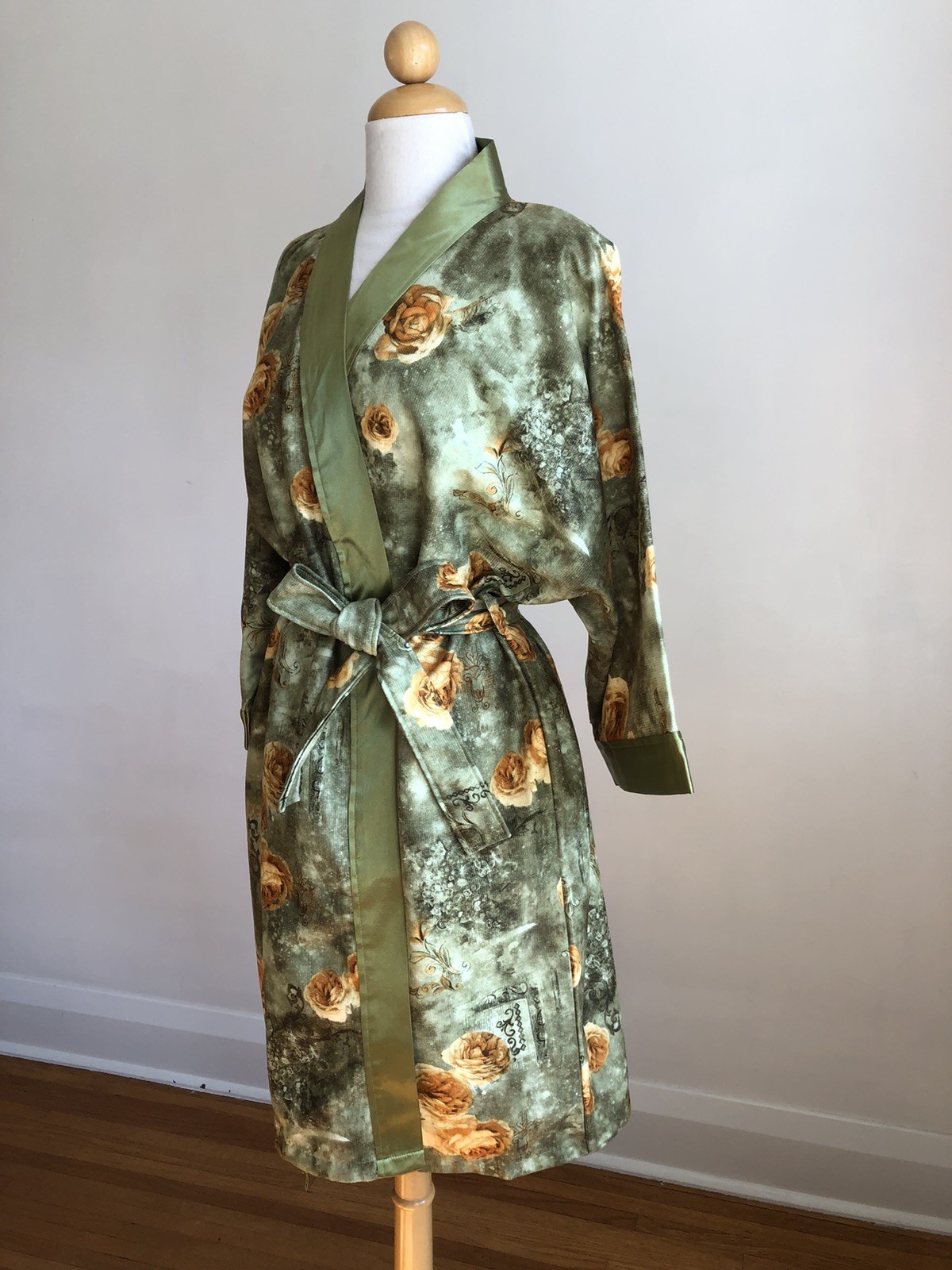 STUNNING VTG NWOT J.COOL Green w/ Yellow Roses Terrycloth Kimono Robe SZ XL