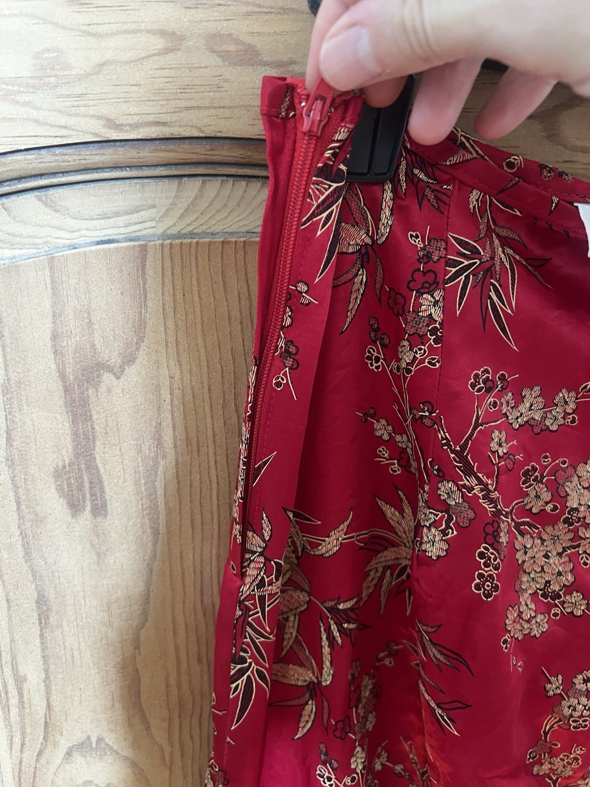 Vintage 90’s C L E Paris Red Bamboo Print Rayon Midi Skirt Women’s M