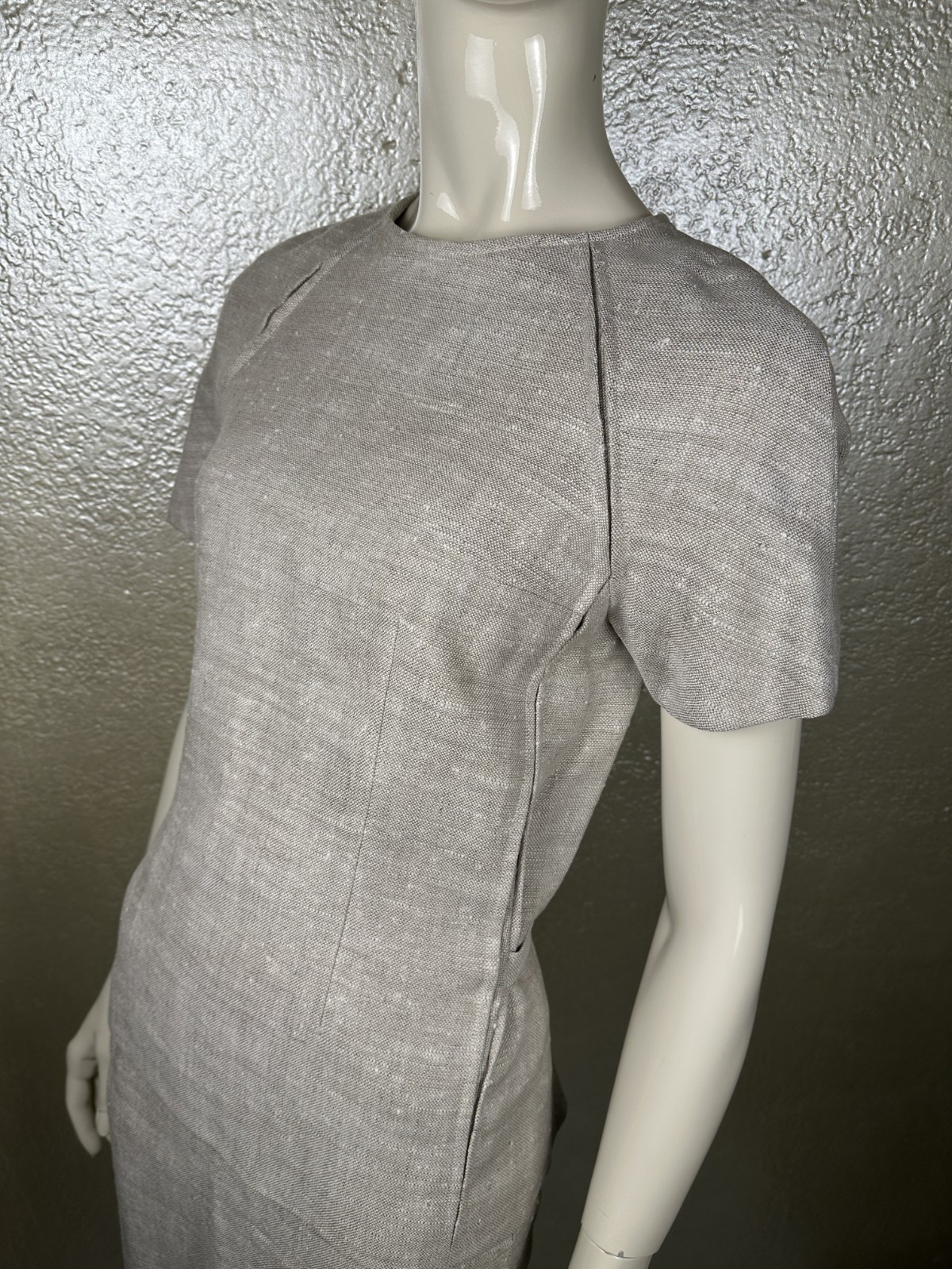 Vintage 1960’s Ladies JUNIOR SOPHISTICATES Tan Linen Two Piece Skirt Suit Set