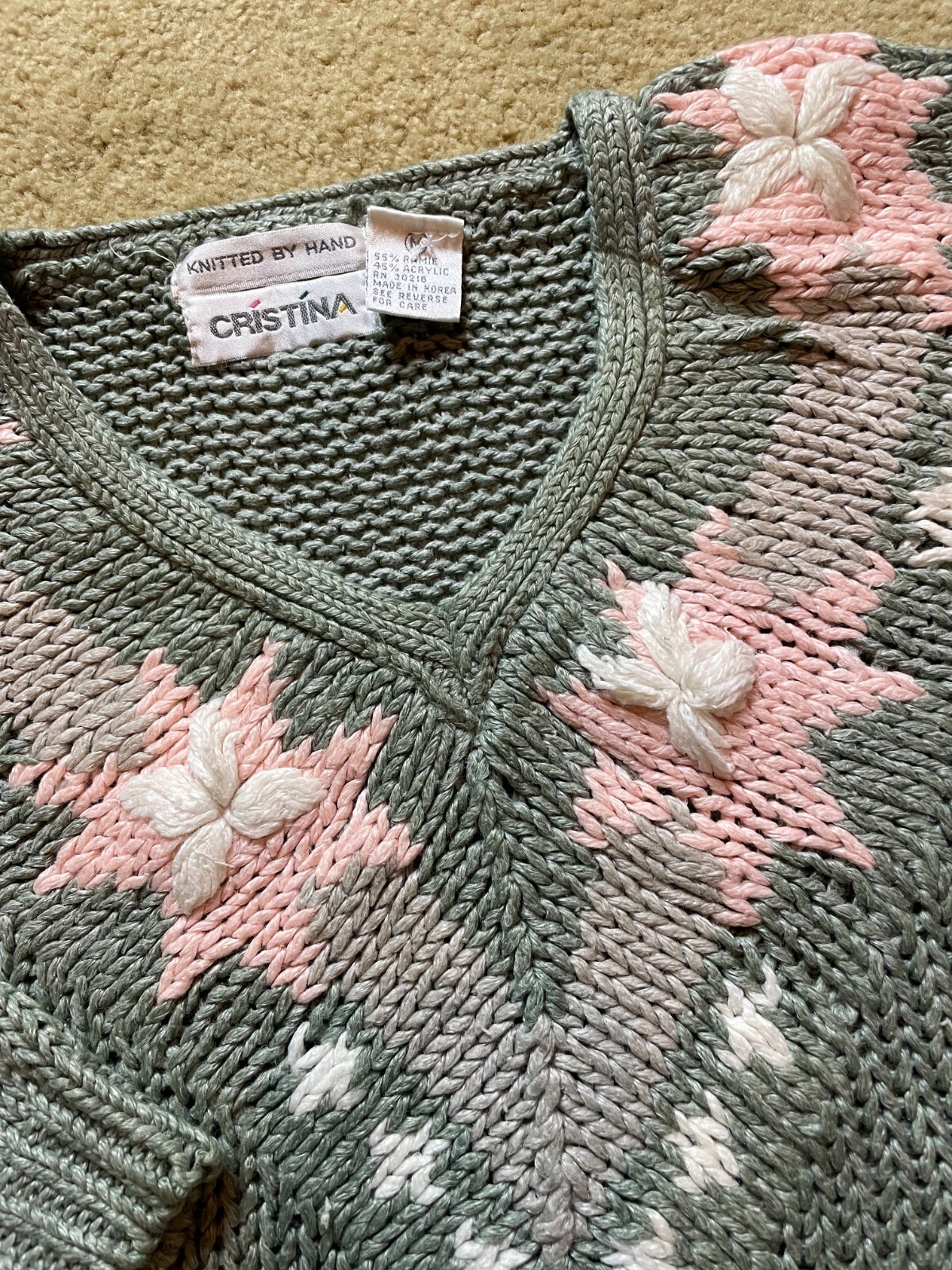 Vintage 80s Slouchy Chunky Hand Knit Granny Core Pullover Sweater Snowflake M