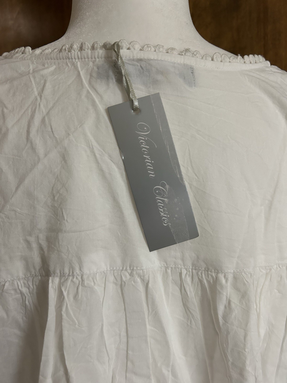NEW NWT Victorian Classics SZ M White Nightgown w Long Sleeves Lace & Embroidery