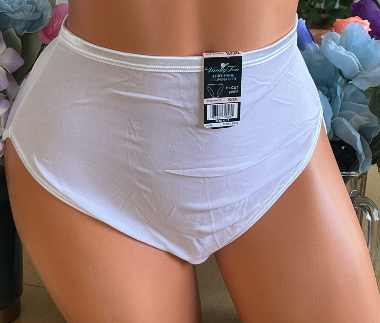 Vanity Fair 10/3XL WHITE Silky Smooth Illumination Hi Cut Panties #13808 NWT