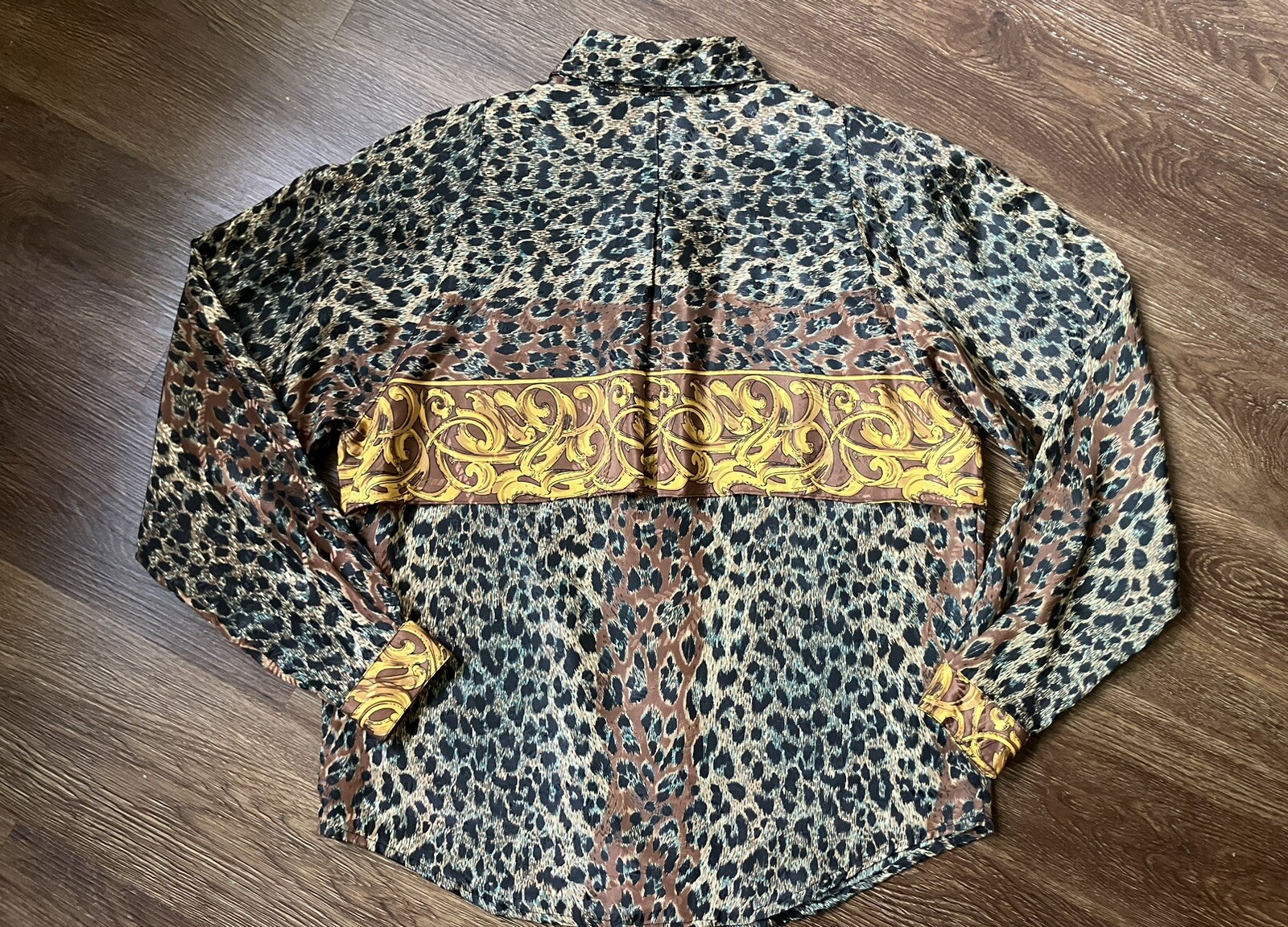 Vintage ’80s Petite Sophisticate Colorful Leopard Print Long Sleeve Blouse S/M