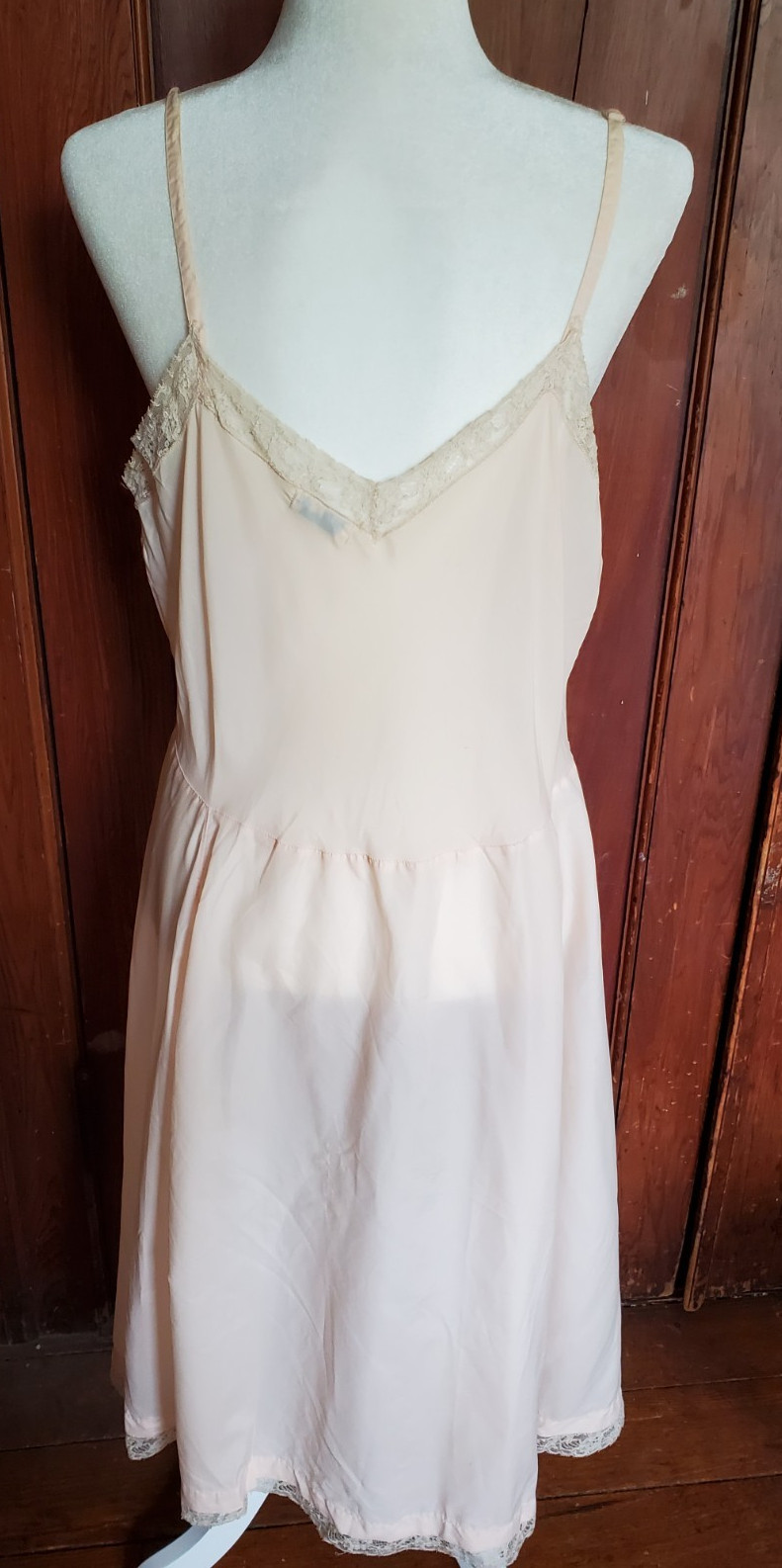 Vin LAROS NYLON PASTEL PINK FULL SLIP OR NIGHTGOWN W/ LACE & ADJUSTABLE STRAPS-L