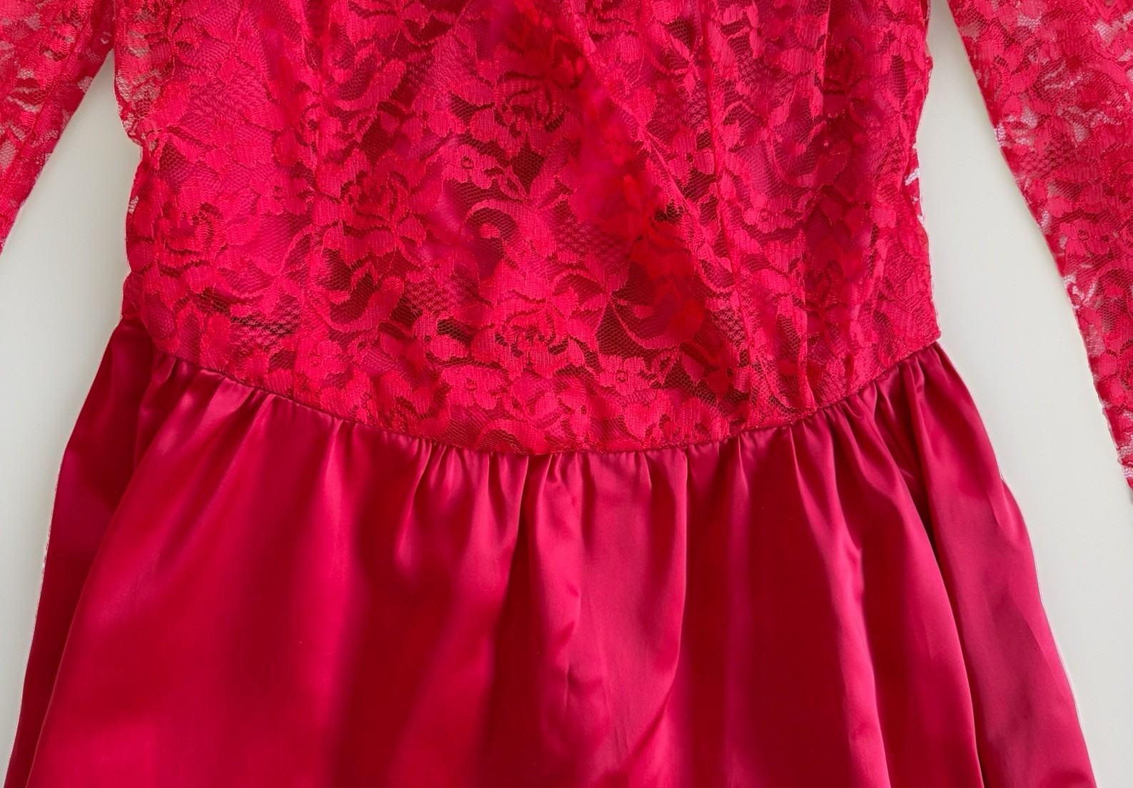 Vintage 80s Lace Satin Formal Dress Puff Sleeve Red Prom Homecoming Wedding READ