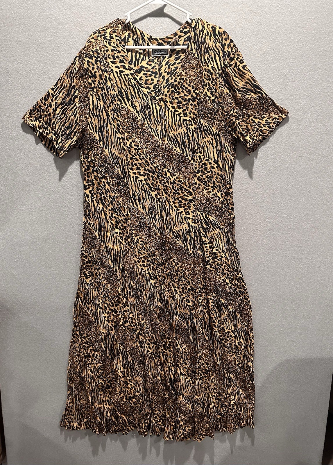 Vintage Leopard Animal Print Maxi Dress Women’s Size 1X V Neck 80s 90s Back Tie