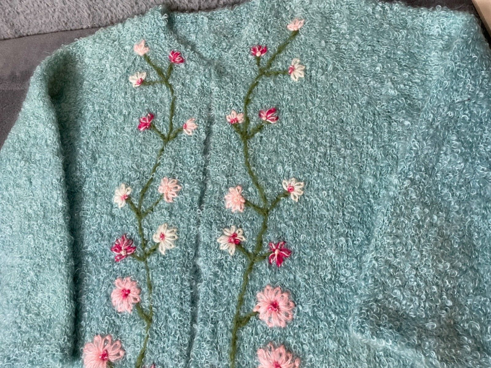 VTG Artisan Made Hand Knit Cardigan Sweater Womens S/M Aqua Pink Floral Nubby