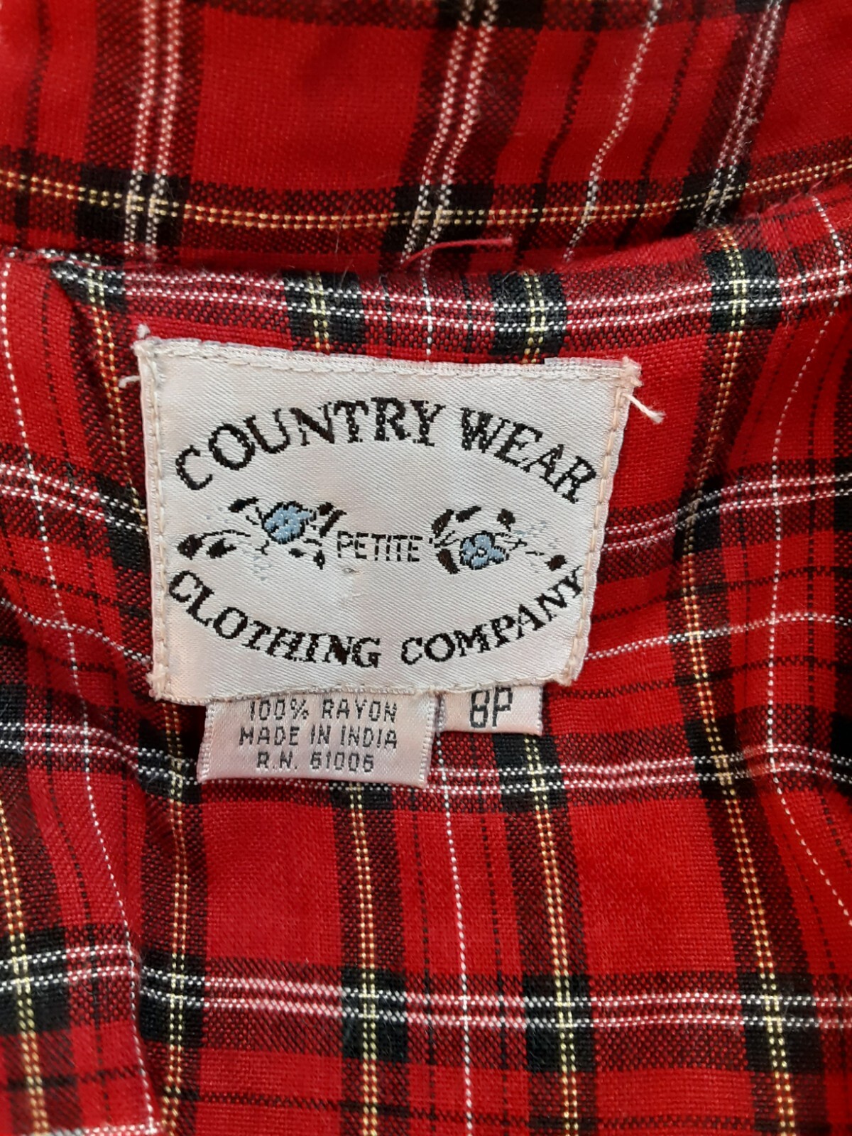 COUNTRY WEAR CLOTHING CO. DRESS SCOTCH PLAID RED BLACK EMBROIDERY SIZE 8P B=36