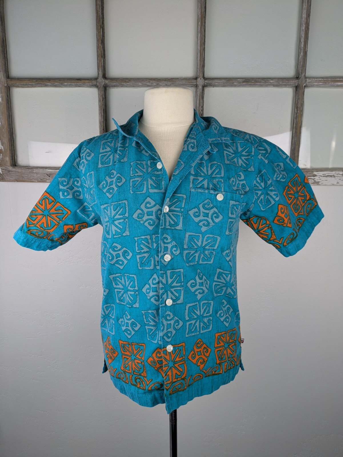 VINTAGE Short Sleeve Button Down Hawaiian Top Medium Women’s Casual Vacation Top