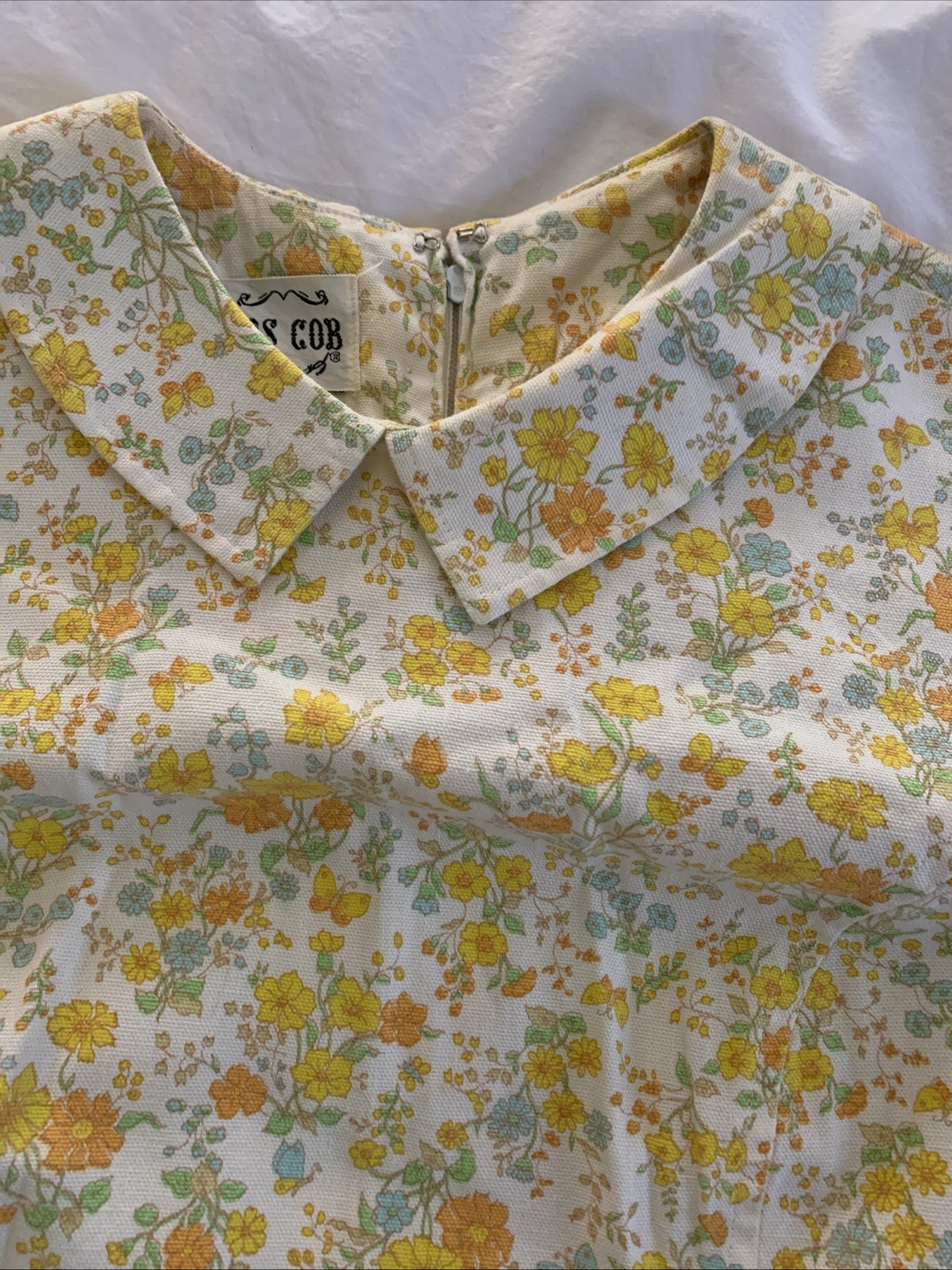Cos Cob 1960s Vintage Peter Pan Collar Sleeveless Dress Yellow Floral Print