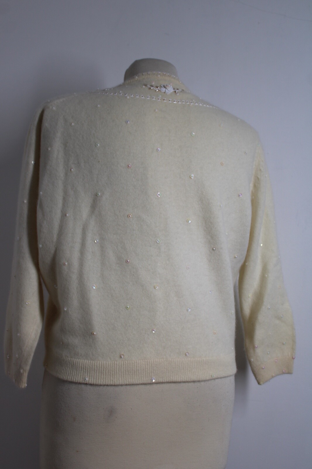Vtg The Sample Shop Buffalo Ivory Lambswool Angora Beaded Cardigan Sweater
