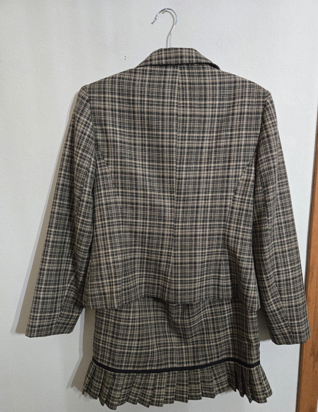 VINTAGE GIORGIO SAINT’ANGELO Women’s 2-Piece Jacket/Skirt Green Twead Sz 10
