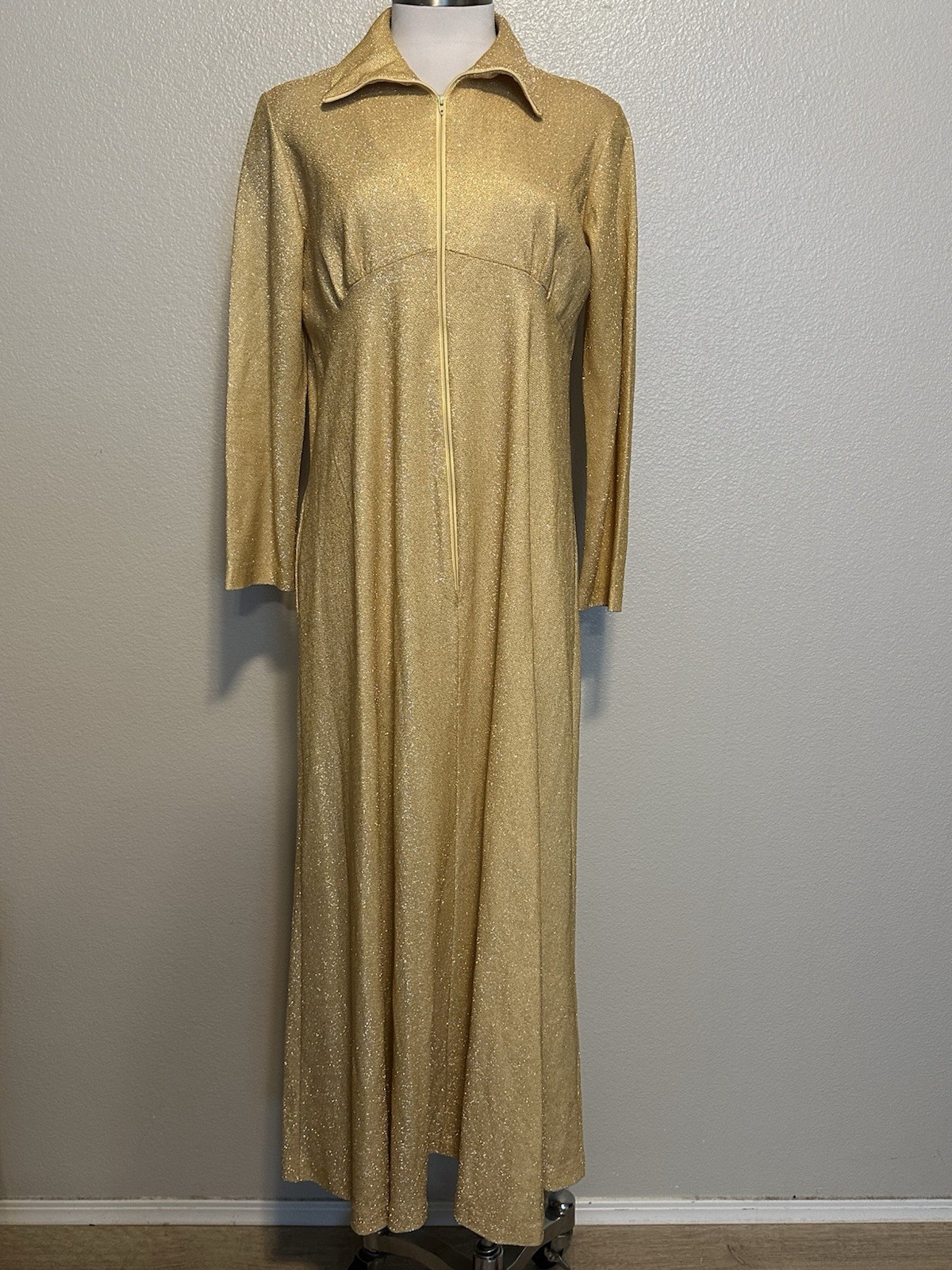 Vintage 60s Loll Ease Gold Sparkle Maxi Hostess Zip Front Dress Gown Pockets
