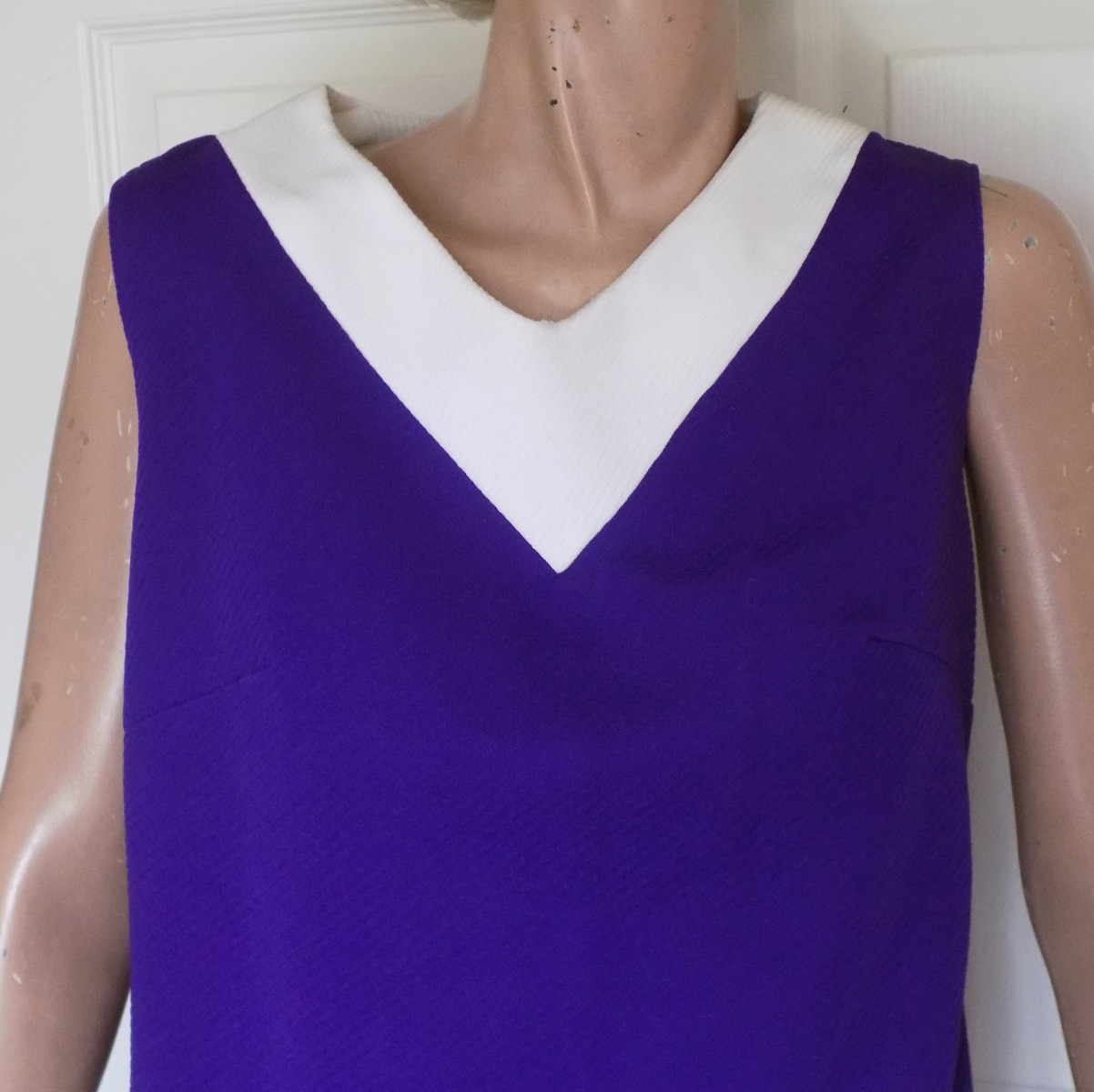 Vintage 70s Purple & White Sleeveless Dress Textured Polyester Size 16 1/2 B36