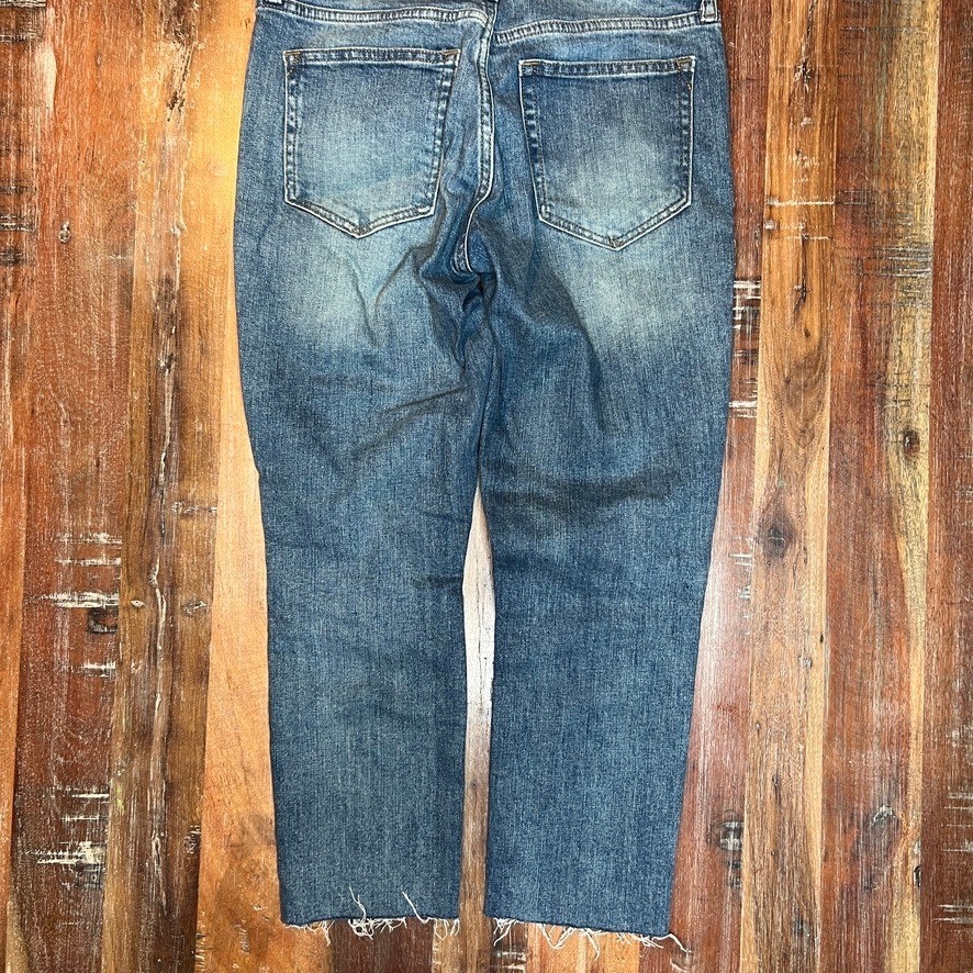 Gap 1969 Jeans – Women’s – Distressed – Size 26R – Medium Wash Blue