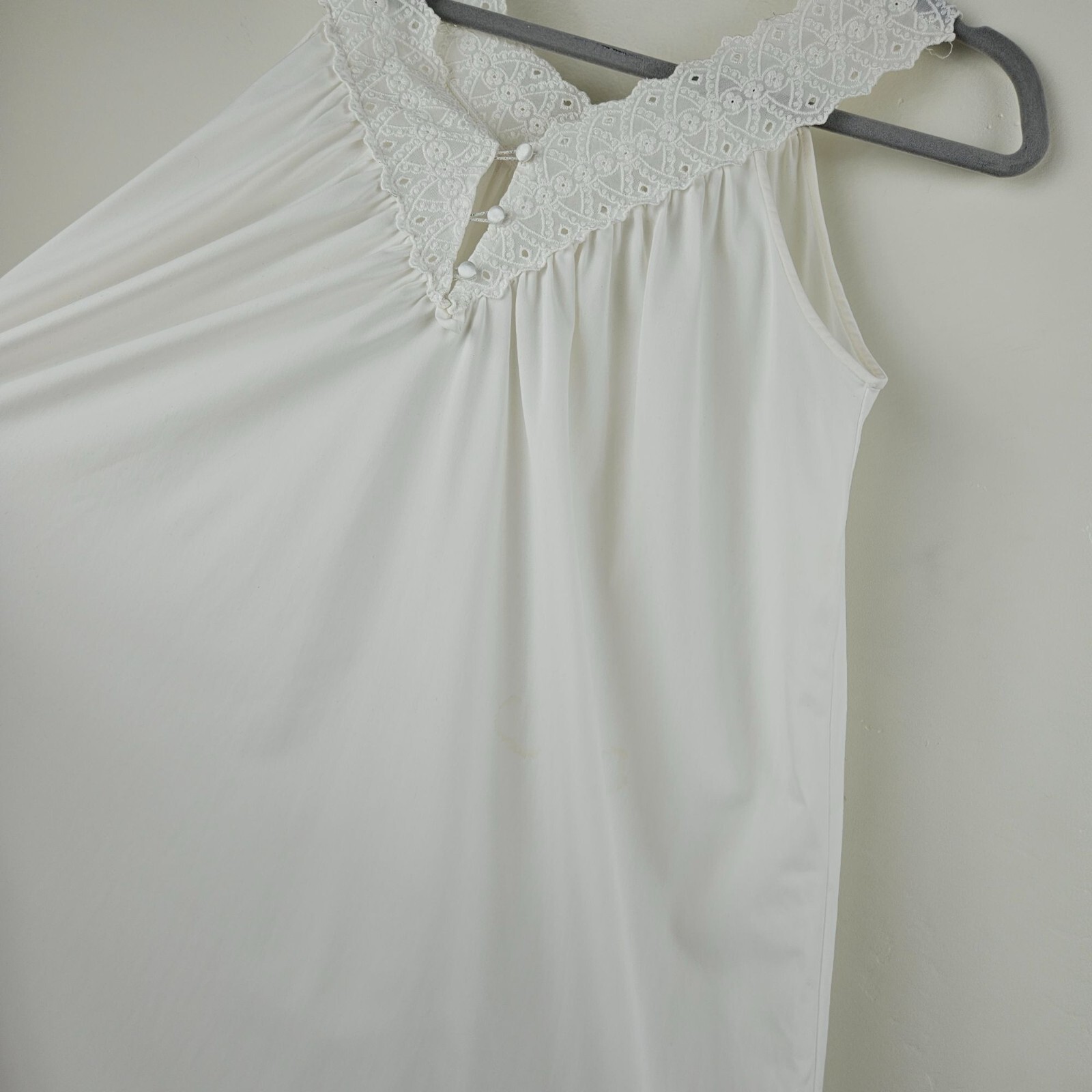 VINTAGE WHITE FULL LENGTH NIGHTGOWN Womens S Lace Trim Buttons Long Feminine