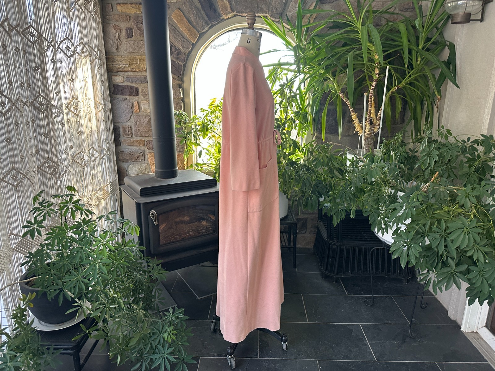 Vintage 1970s Peach Zipper Front Drawstring Velour Fleece Robe Vanity Fair
