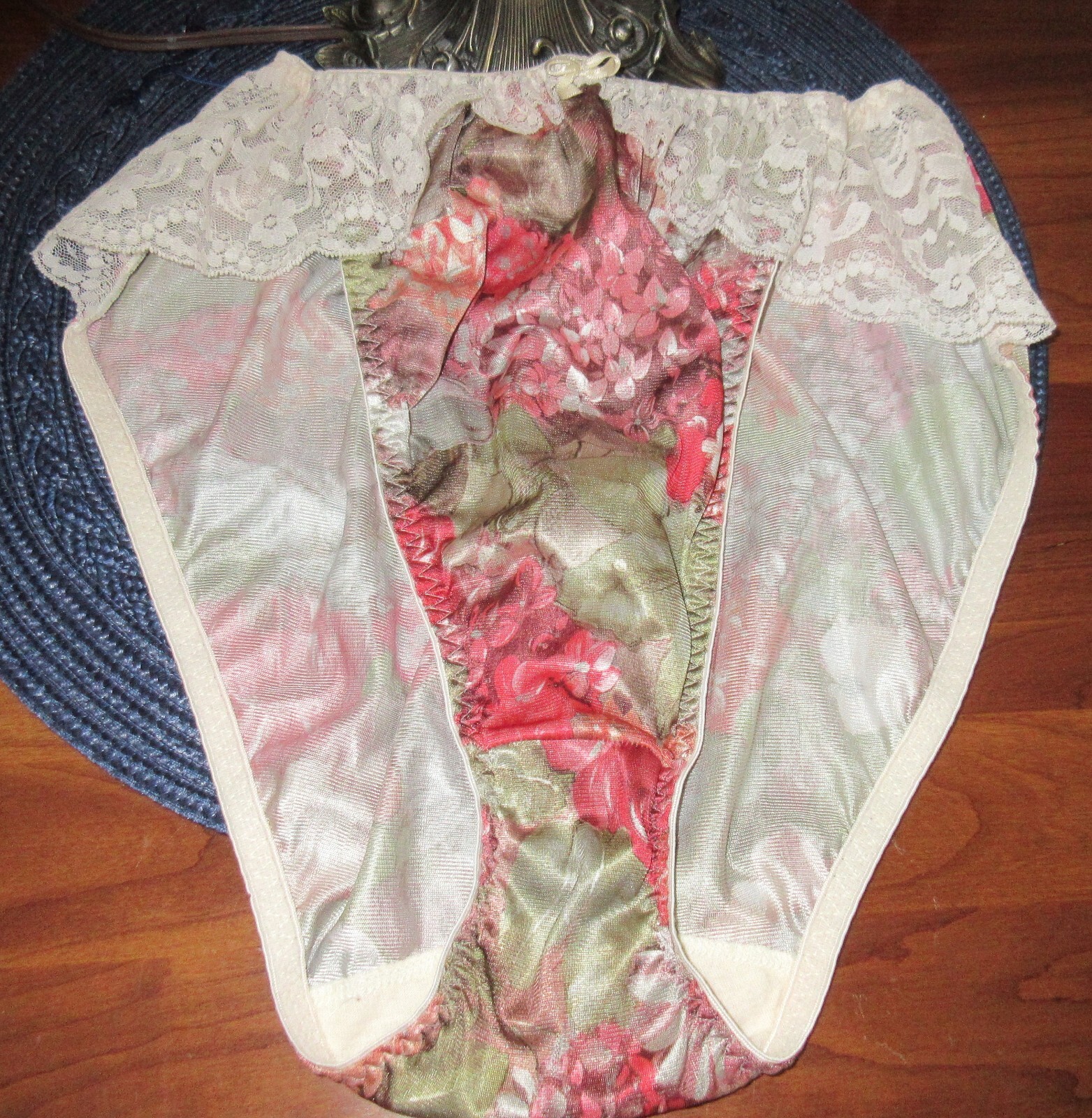 SHAPE-MATE NYLON MEGA HI CUT LEG 80’s BURGANDY SAGE FLORAL panties sz 6/M RARE