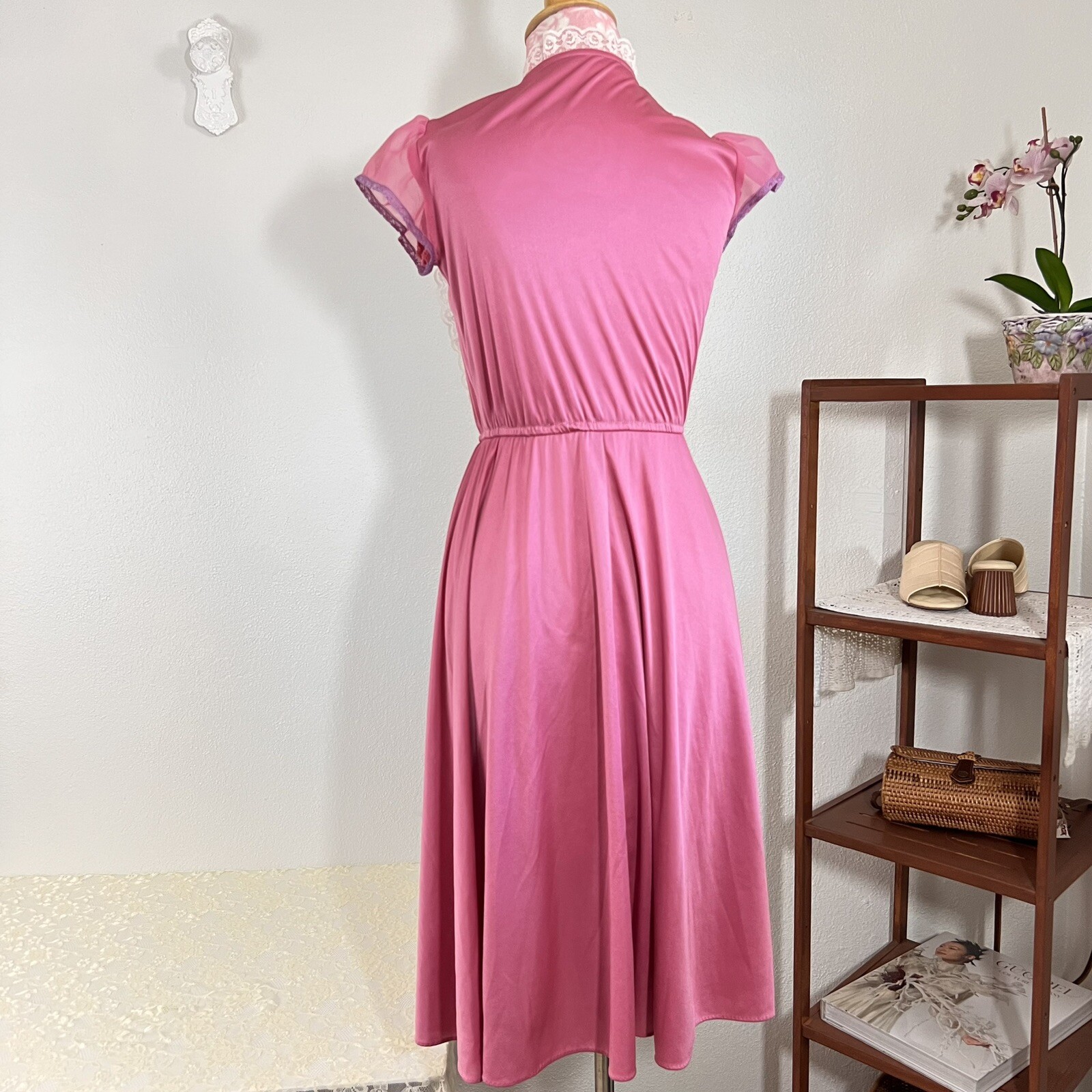 Vintage 70s Mauve Pink Small Cottage Button Up Lace Coquette Romantic Midi Dress