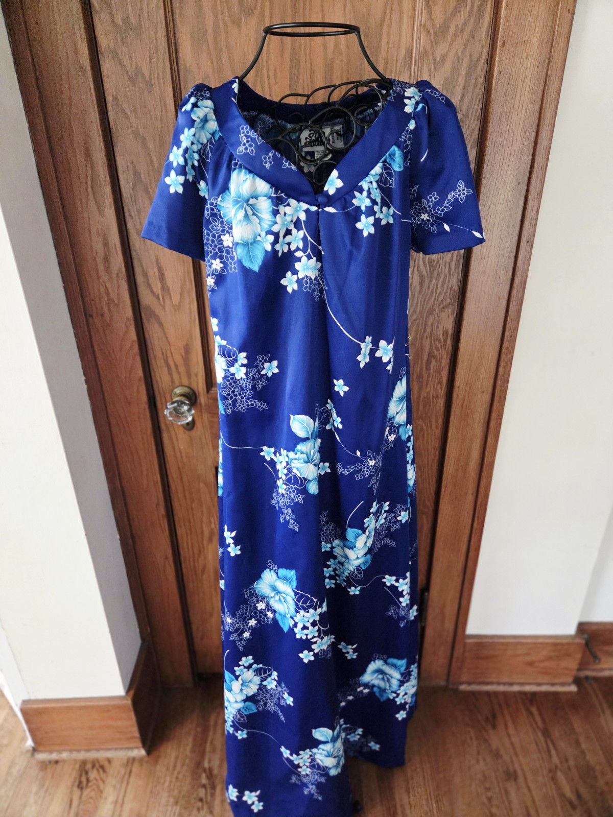 Hilo Hattie Vintage Medium Blue Floral Maxi Dress Hawaiian Polyester Flow Cruise