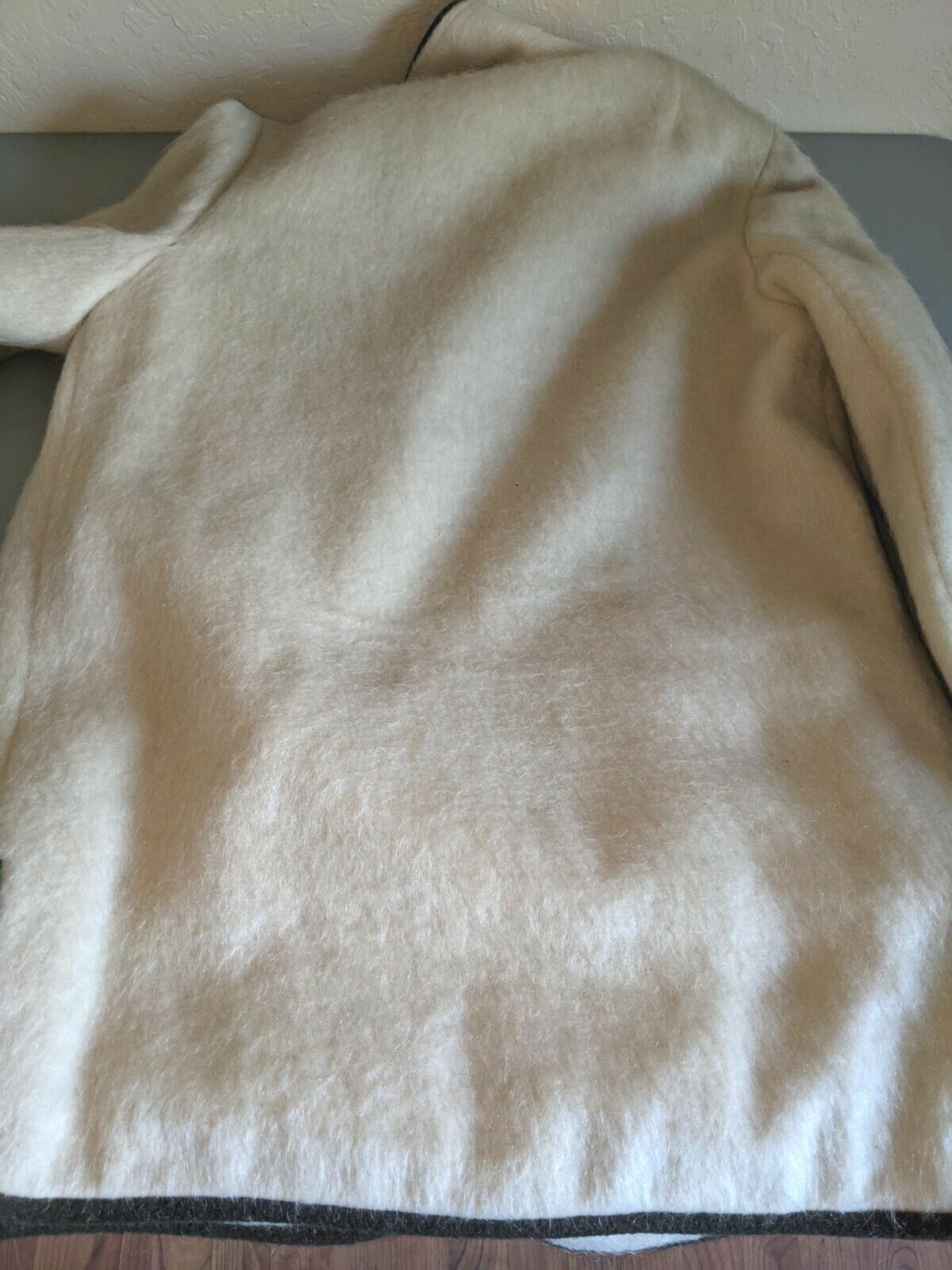 Vintage Pristine Lodenfrey 1842 Ivory Wool Peacoat w/ Austrian Military Buttons!