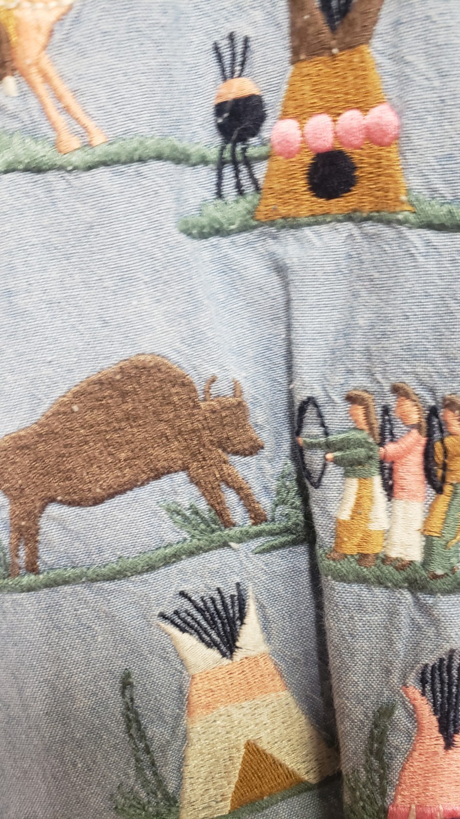 Cambridge Dry Goods Vintage Embroidered Native American Theme Button Up 16