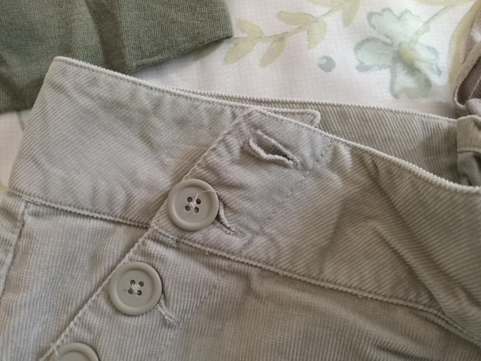 Vintage Delia’s Juniors XL Sweater And 13/14 Corduory Tan Pants With Wide Flare