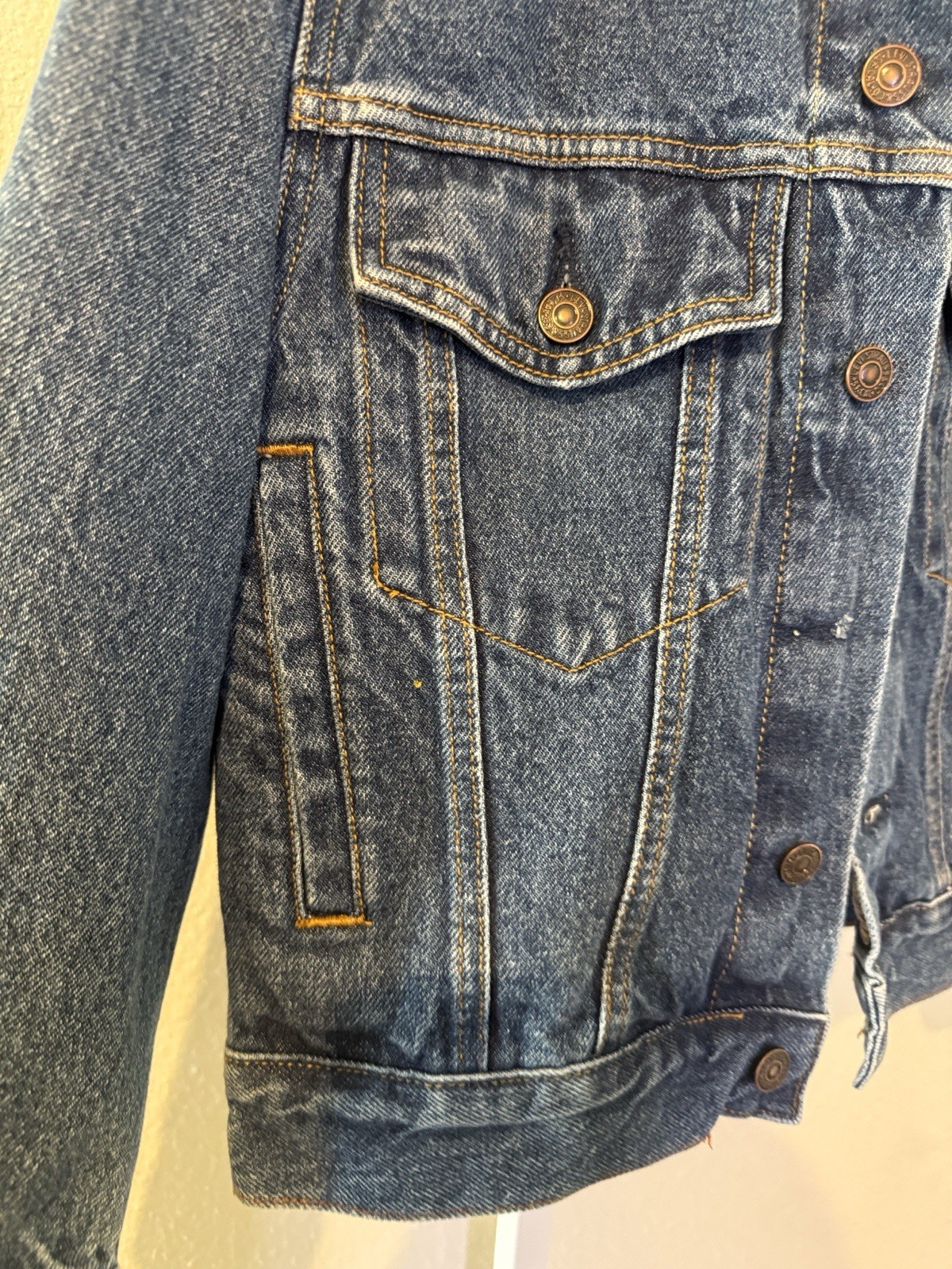 Levi Strauss Signature Vintage Classic Blue Denim Jacket with Tan Stitching S