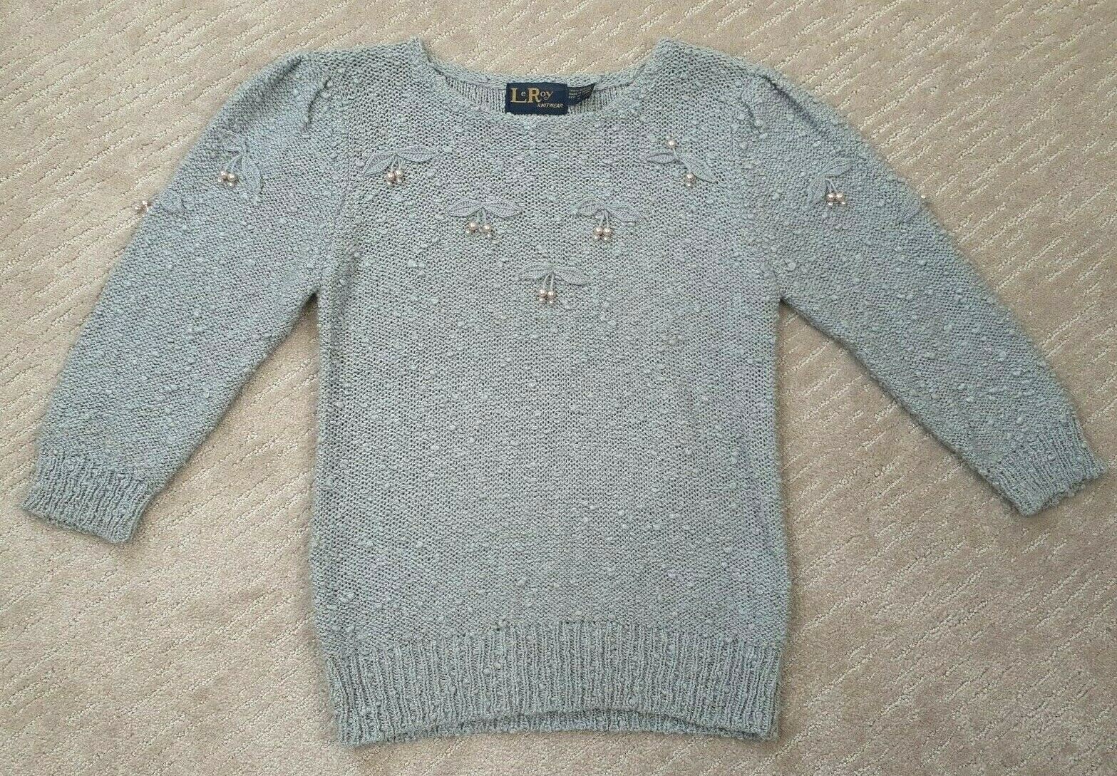 Vintage Le Roy Knitwear Women’s Sz S Gray Boucle Sweater Pink Pearls Elegant