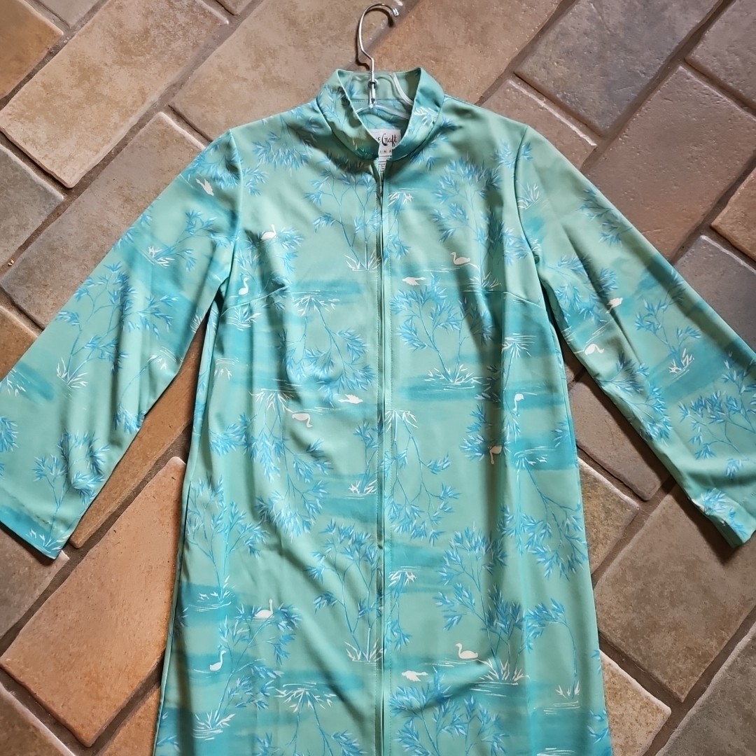 Vtg 70s Asian Pastel Green – Swans Birds Zip Up Robe Lounge Craft Original S/M
