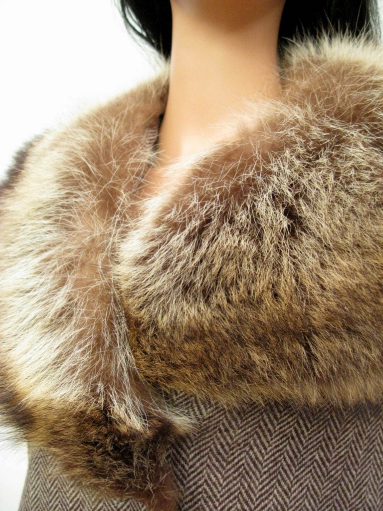 Vintage 70s Princess Trench Coat Sz M Wool Herringbone Tweed Raccoon Fur Collar