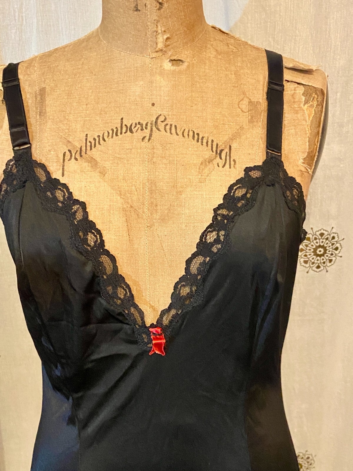 Vintage 60s 70s Black LACE Deep V Sexy Nightgown Slip Dress L Sissy Pin-Up Retro