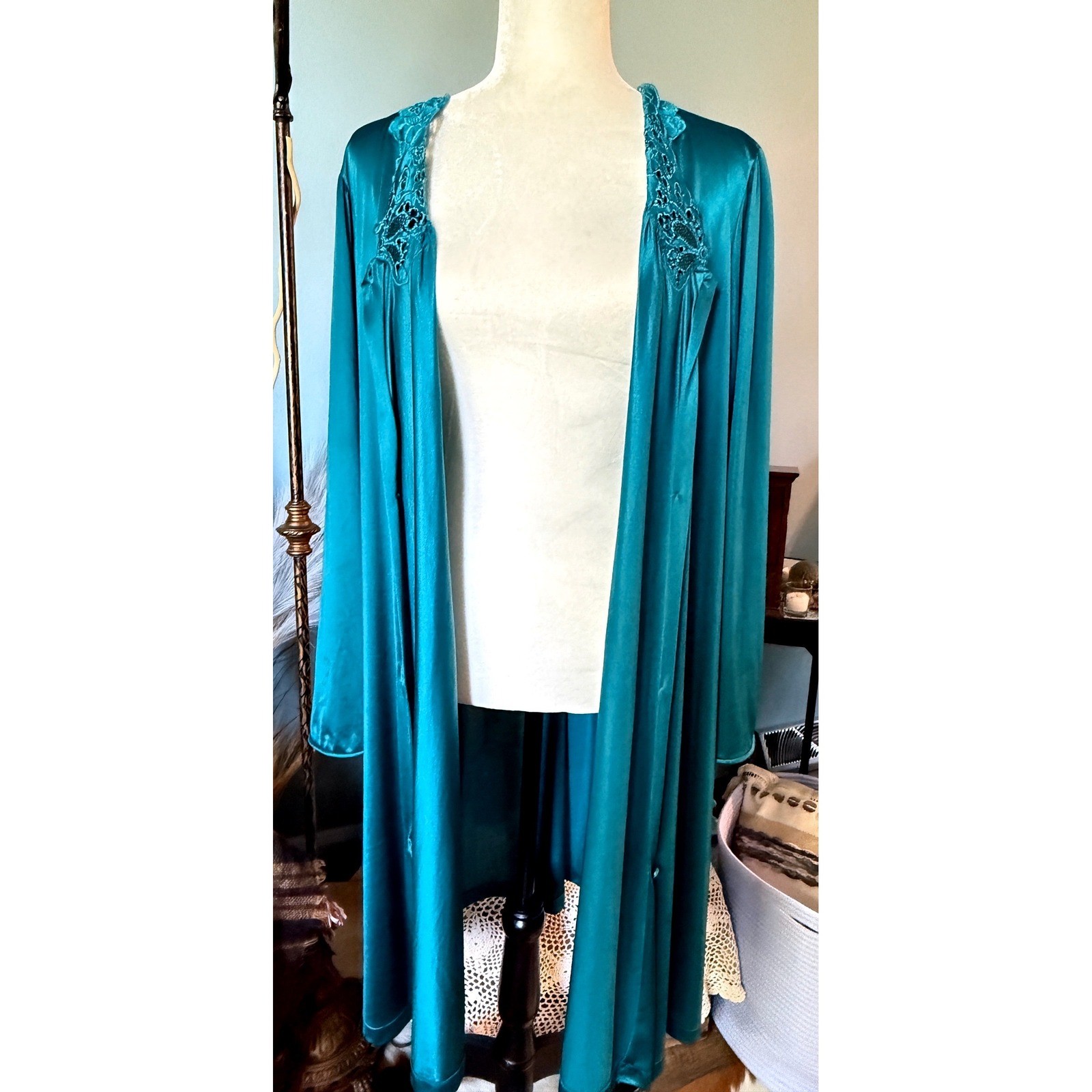 Vintage 1980s Vanity Fair Peacock Blue Nylon Tricot Lace Nightgown