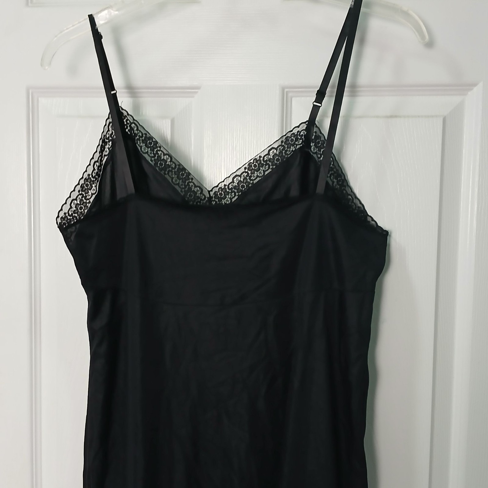 Vanity Fair Black Nylon Full Slip Size 40 Lace Trim Adj Straps Style 10-103 #D42