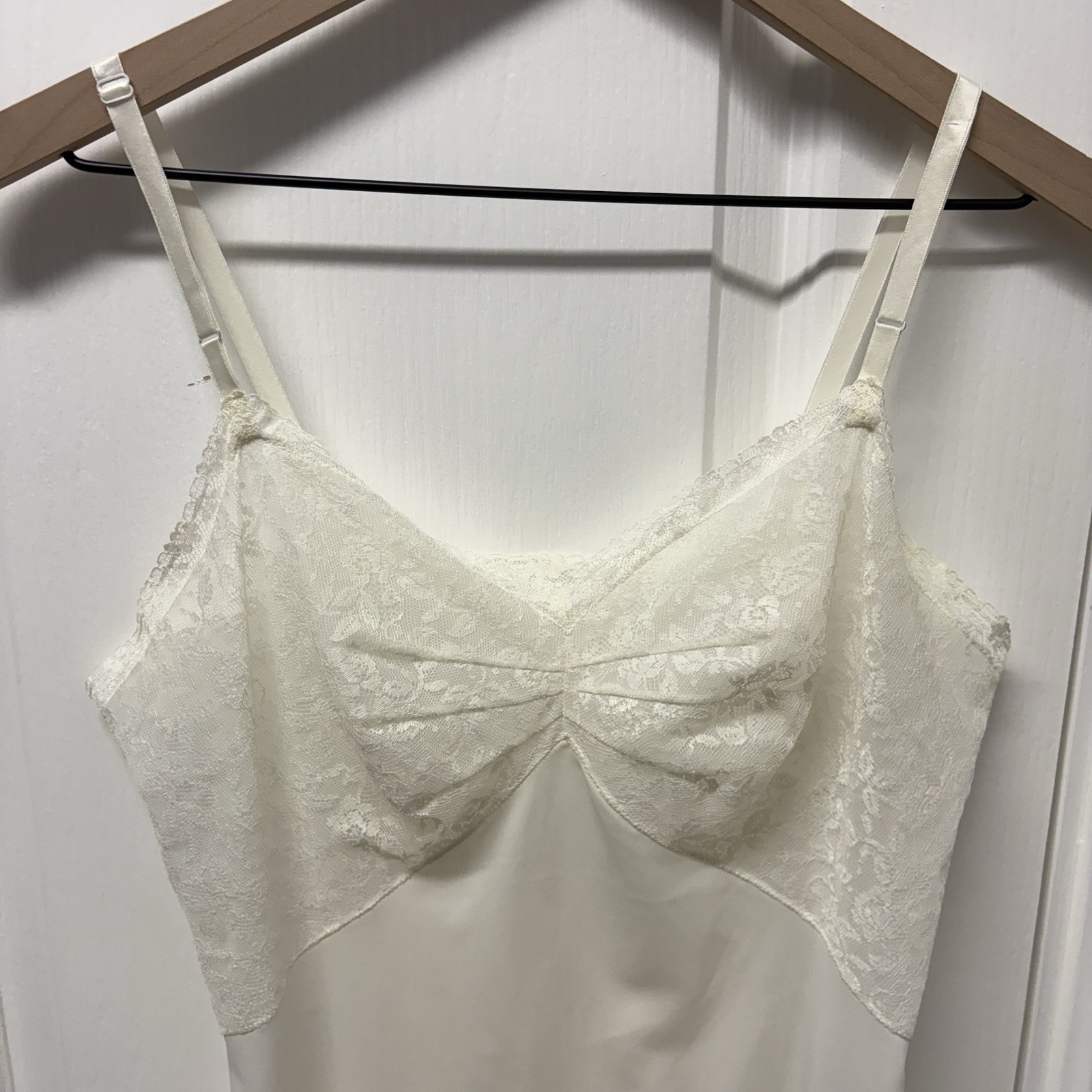 Vintage Vanity Fair Tricot Nylon Lace Slip Sz 36 Made in USA Style 3-8-68