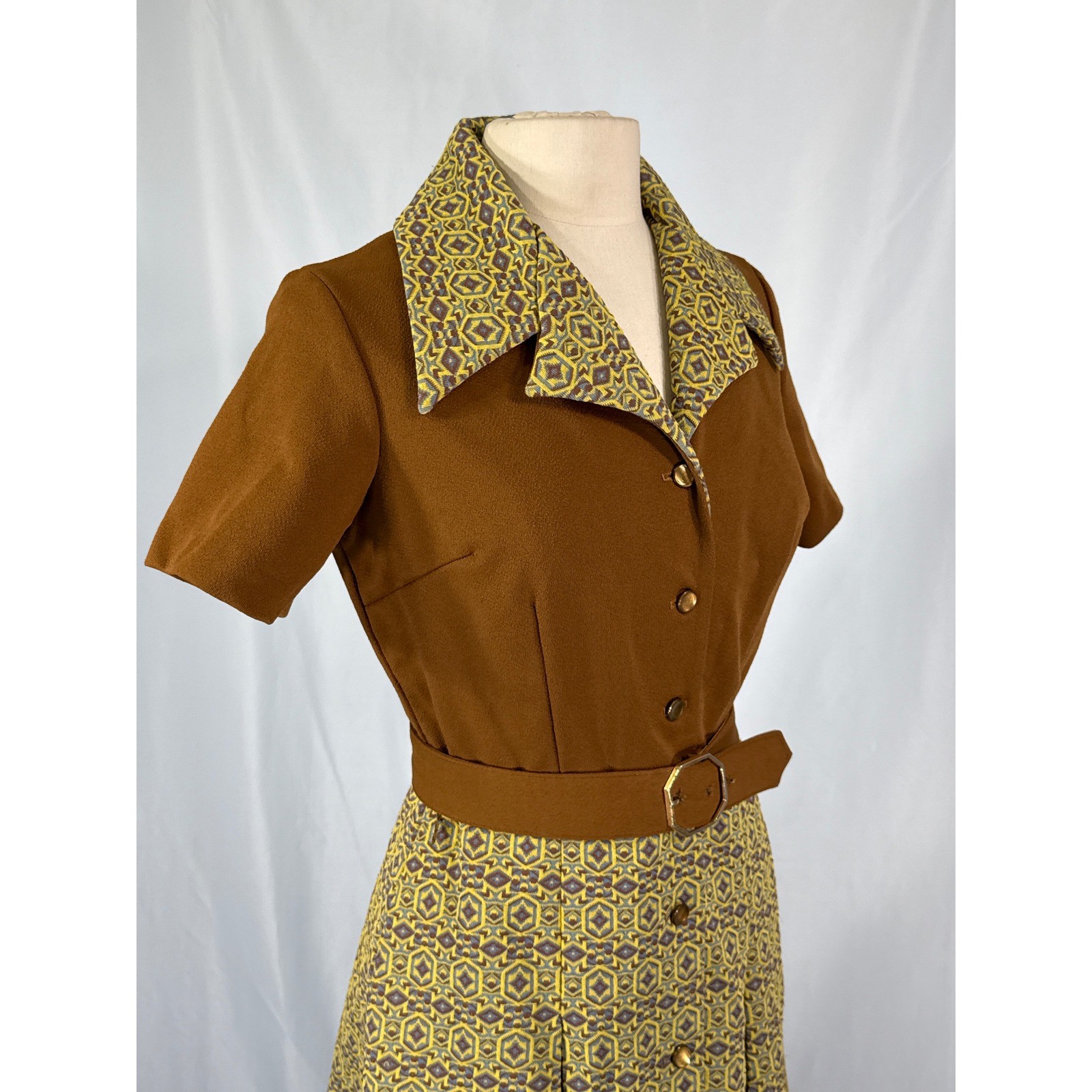 VTG 70s 100 Parkhouse Brown Geometric A-Line Mod Shirt Dress Belt Encron Knit M