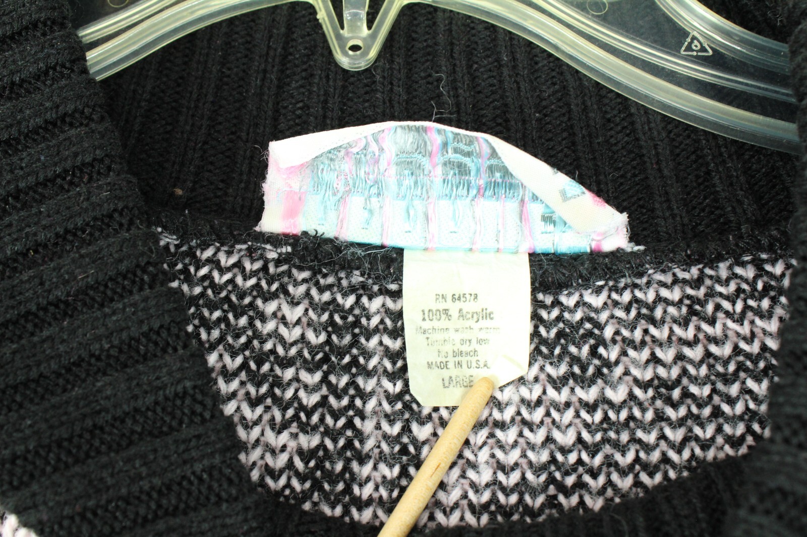 Vintage Croquet Club Women’s Large Sweater Black and Pink With Snowflakes