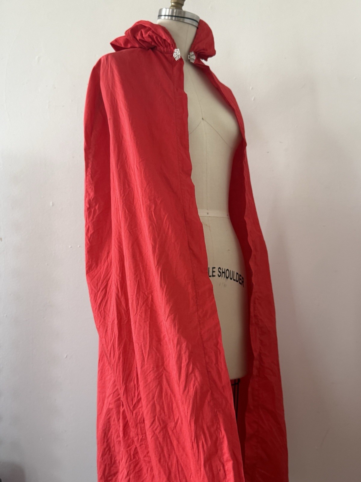 1930s Cherry Red Hooded Cape Pointed Hood Art Deco Rhinestone Clasp Fairy Tale
