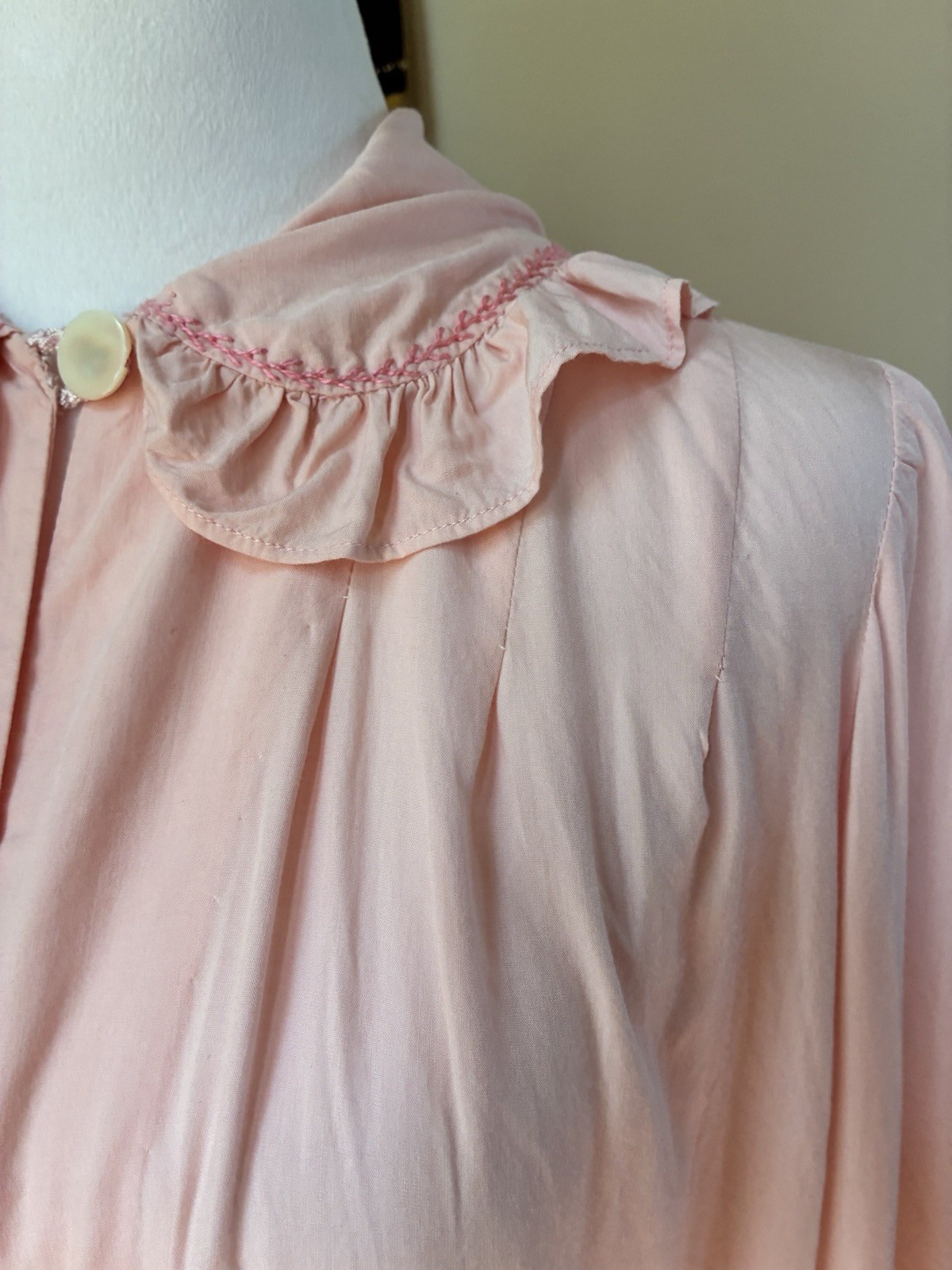 Vintage 40s/50s Handmade Pink Bed Jacket w Ruffle Collar & Embroidery