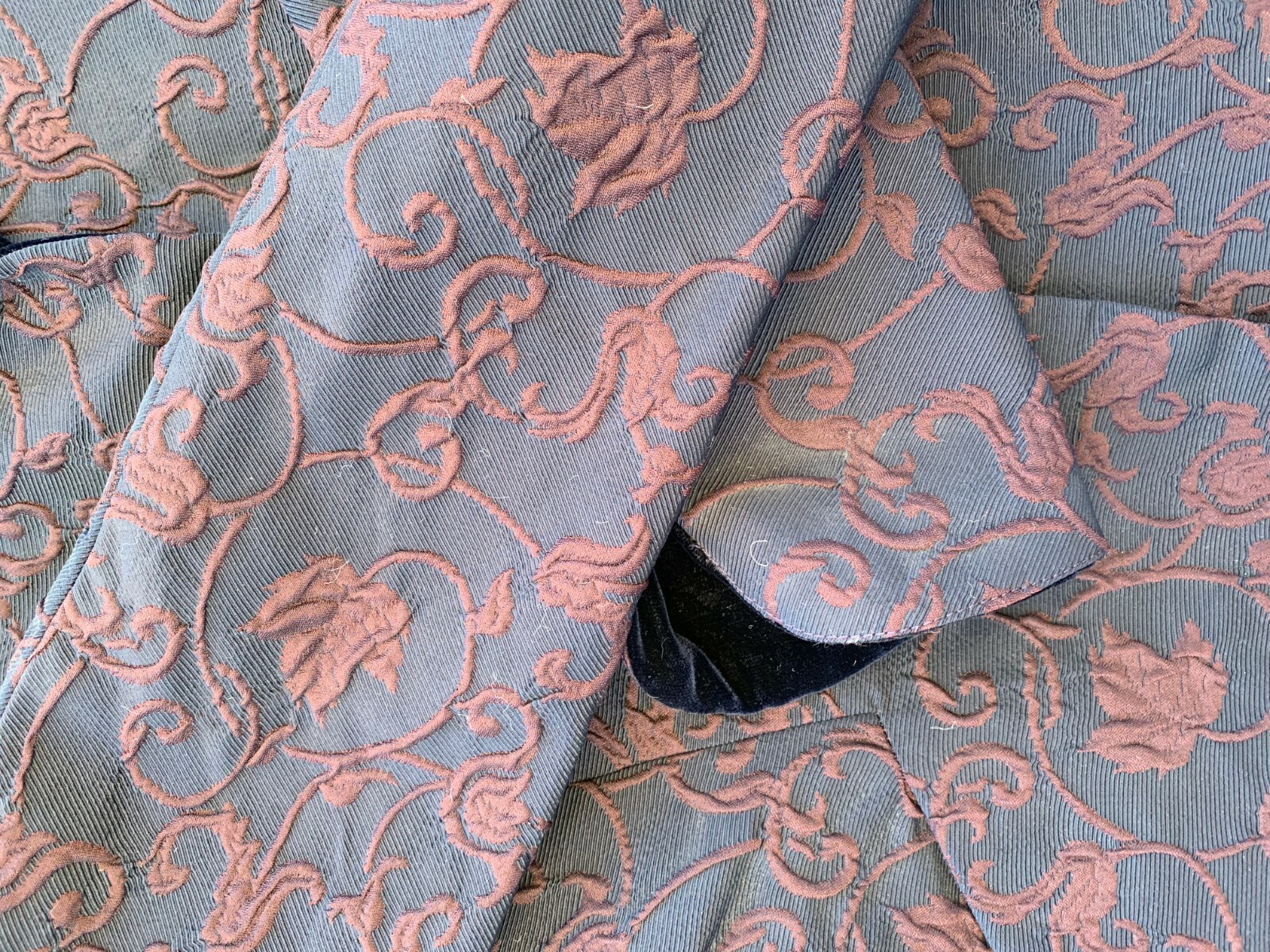 Nina Ricci Edition Boutique Paris Brocade navy and burgundy blazer