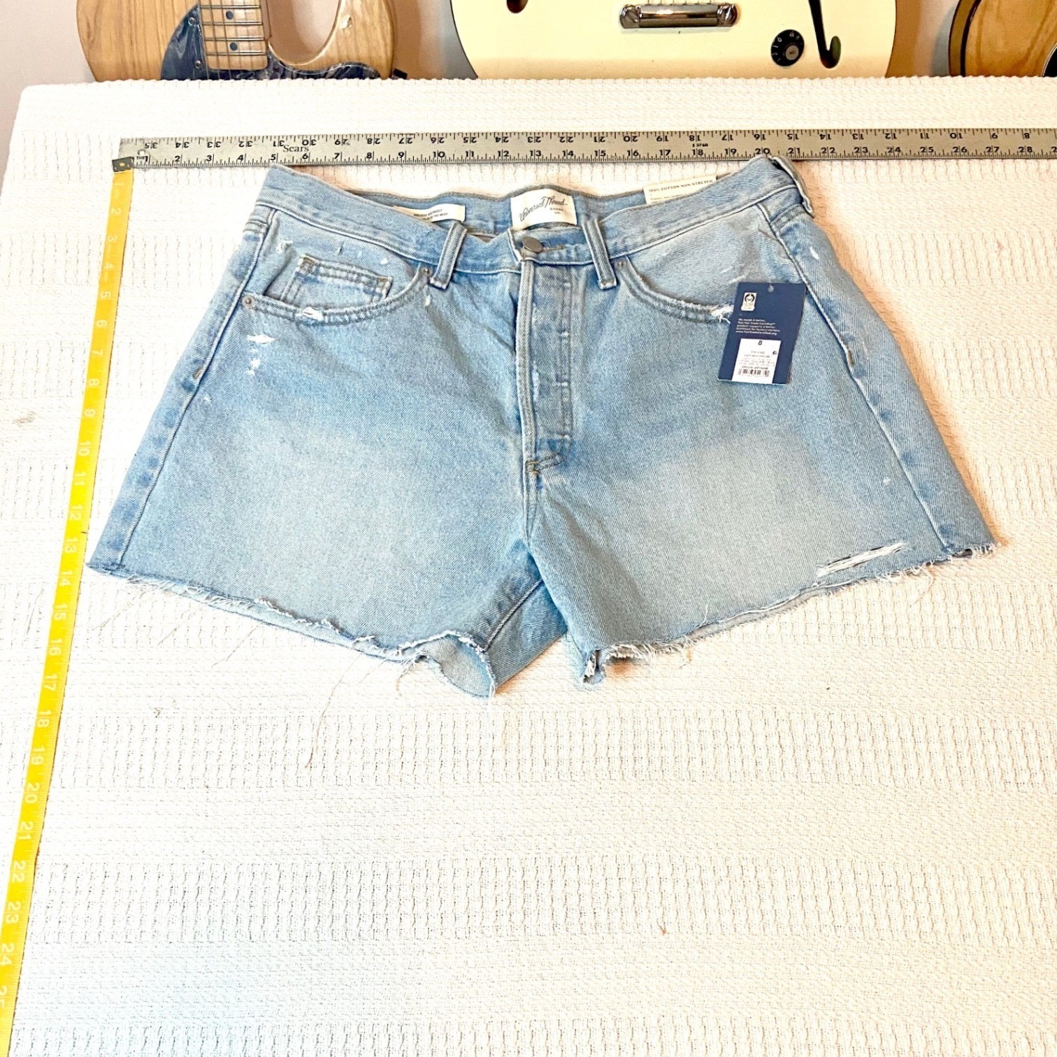 NWT Universal Thread Mid Rise 90s Baggy Jorts Size 8