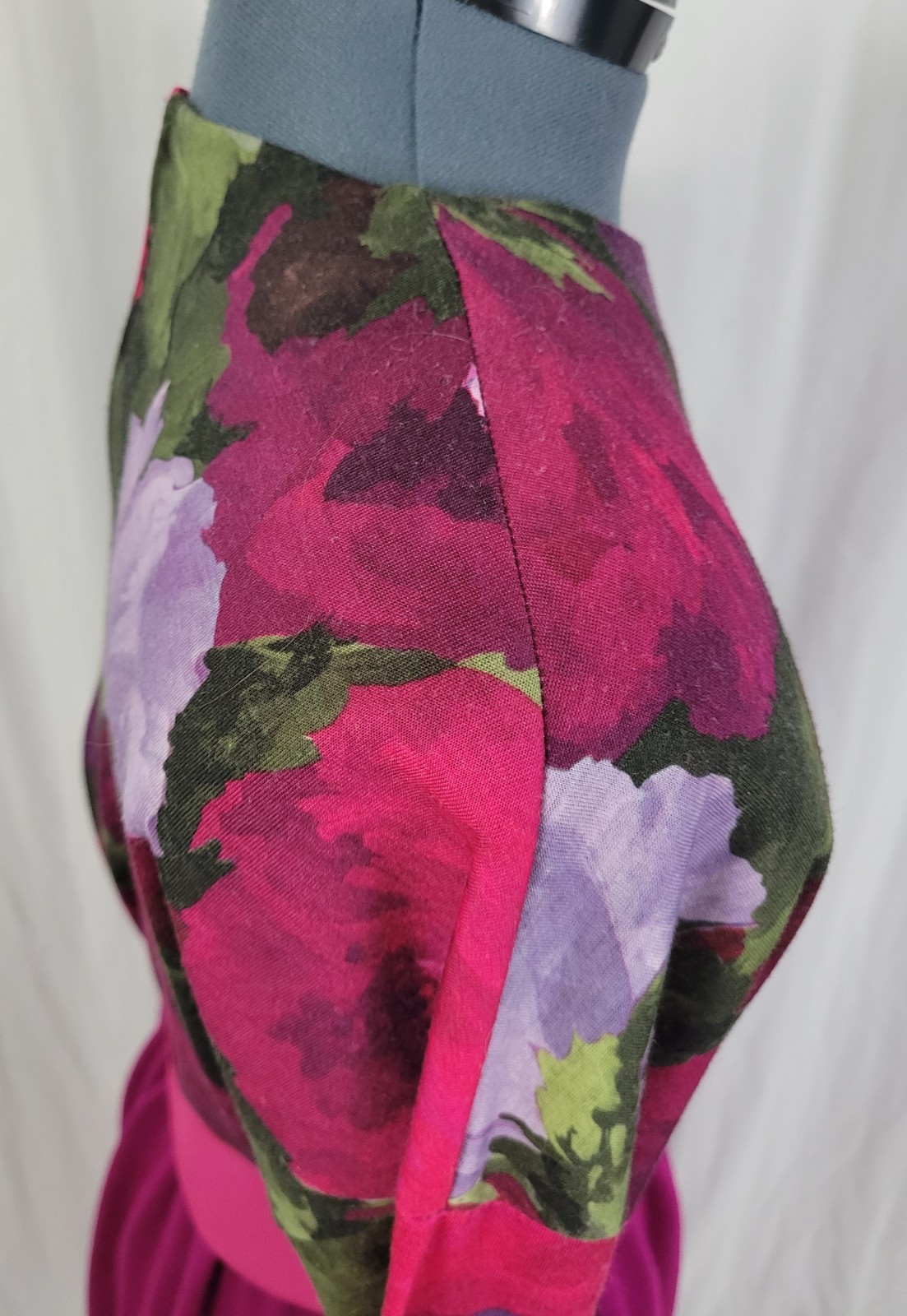 Vintage EJM Petites Pink/Purple/Green Floral Top w Magenta Skirt Size 6P
