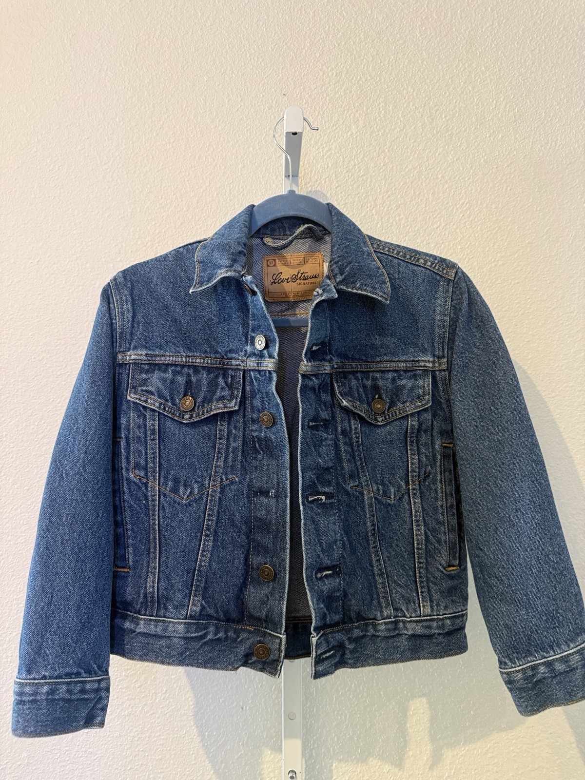 Levi Strauss Signature Vintage Classic Blue Denim Jacket with Tan Stitching S