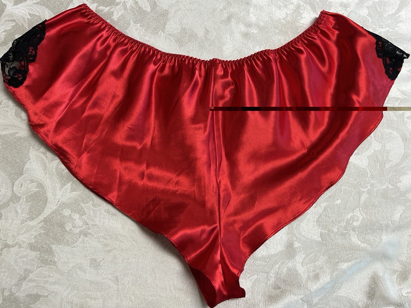 Vtg FREDERICK’S OF HOLLYWOOD Liquid Satin & Lace 2X Red Camisole & Short Set Y2K