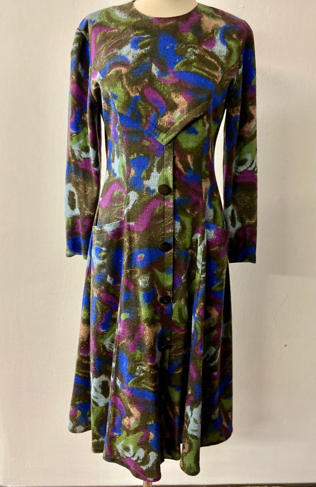 Unique Vintage 80’s Midi Dress in Wool Jersey | Abstract Print | Fitted Bodice